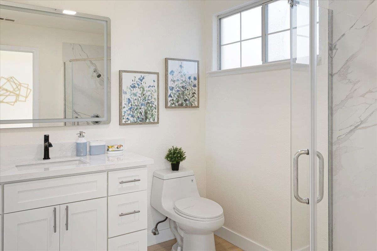 Detail Gallery Image 18 of 46 For 4173 El Camino Real #11,  Palo Alto,  CA 94306 - 2 Beds | 2/1 Baths
