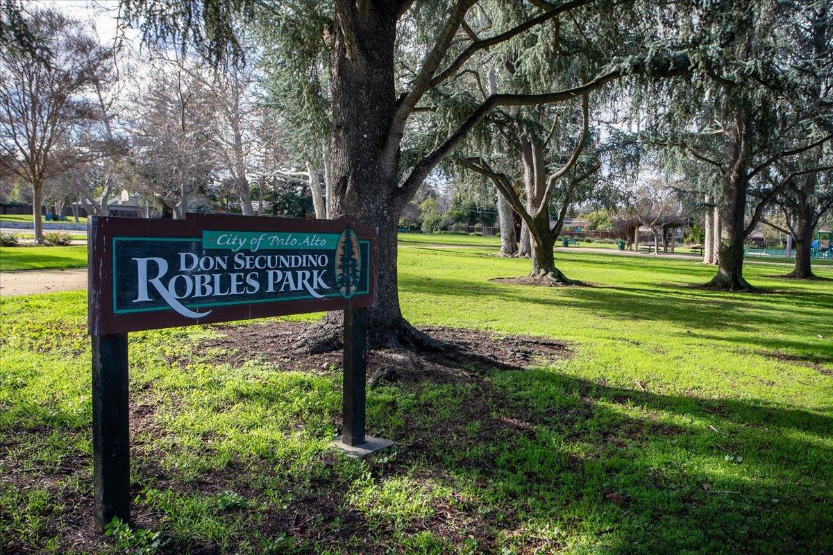 Detail Gallery Image 31 of 46 For 4173 El Camino Real #11,  Palo Alto,  CA 94306 - 2 Beds | 2/1 Baths