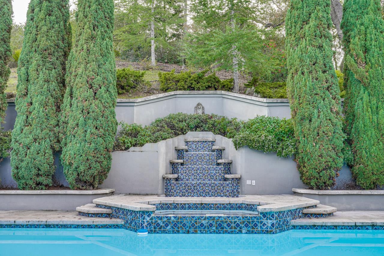 Detail Gallery Image 49 of 58 For 21697 Rainbow Dr, Cupertino,  CA 95014 - 4 Beds | 3/1 Baths