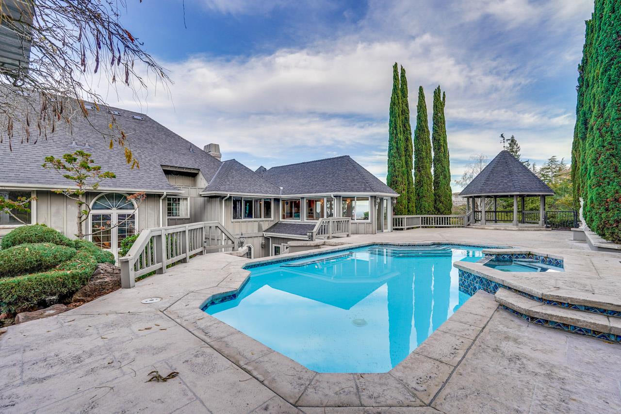 Detail Gallery Image 50 of 58 For 21697 Rainbow Dr, Cupertino,  CA 95014 - 4 Beds | 3/1 Baths