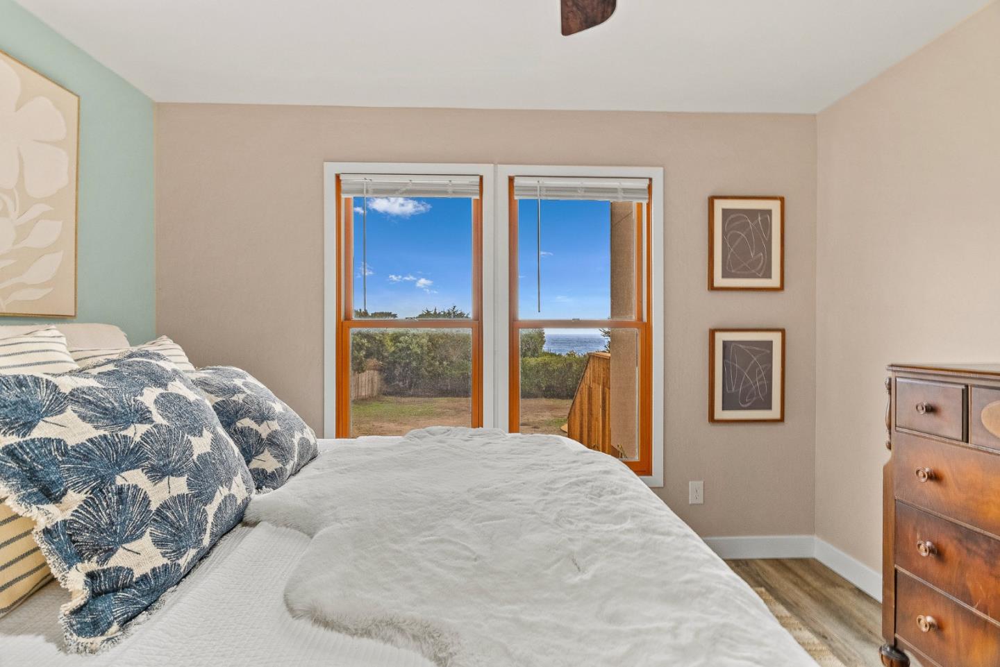 Detail Gallery Image 12 of 29 For 11 Yankee Point Dr, Carmel,  CA 93923 - 4 Beds | 2 Baths
