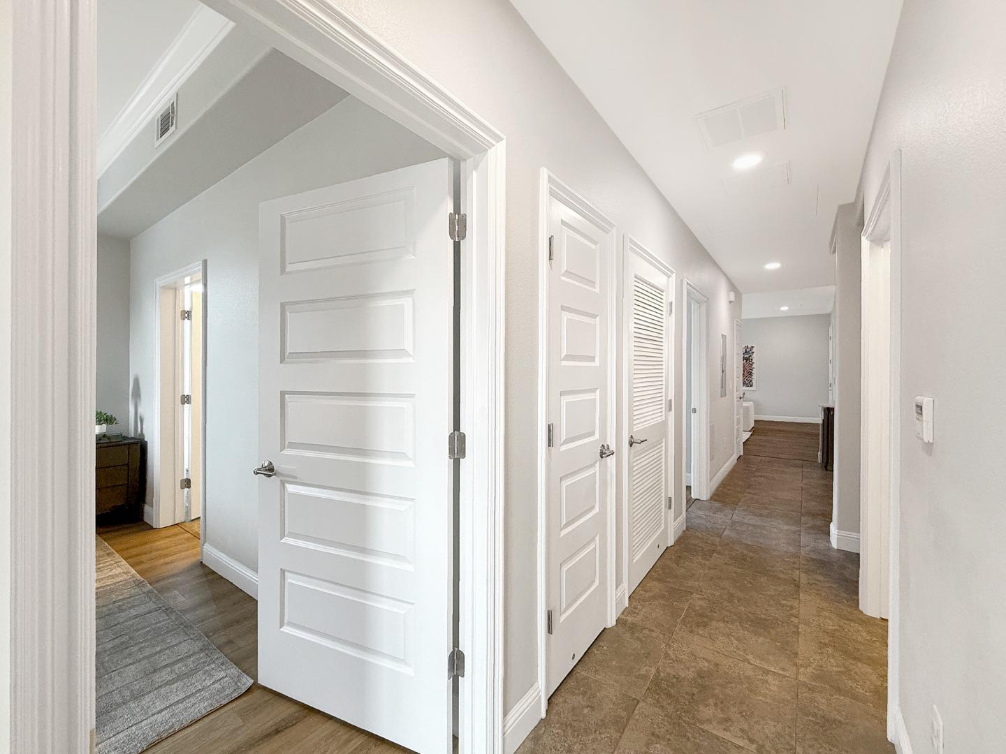 Detail Gallery Image 11 of 45 For 538 S Mathilda Ave #301,  Sunnyvale,  CA 94086 - 3 Beds | 2 Baths