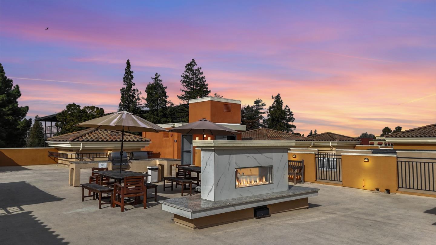 Detail Gallery Image 2 of 45 For 538 S Mathilda Ave #301,  Sunnyvale,  CA 94086 - 3 Beds | 2 Baths