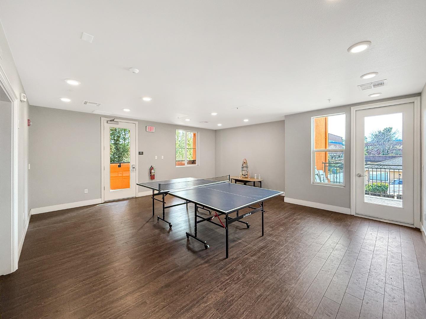 Detail Gallery Image 24 of 45 For 538 S Mathilda Ave #301,  Sunnyvale,  CA 94086 - 3 Beds | 2 Baths