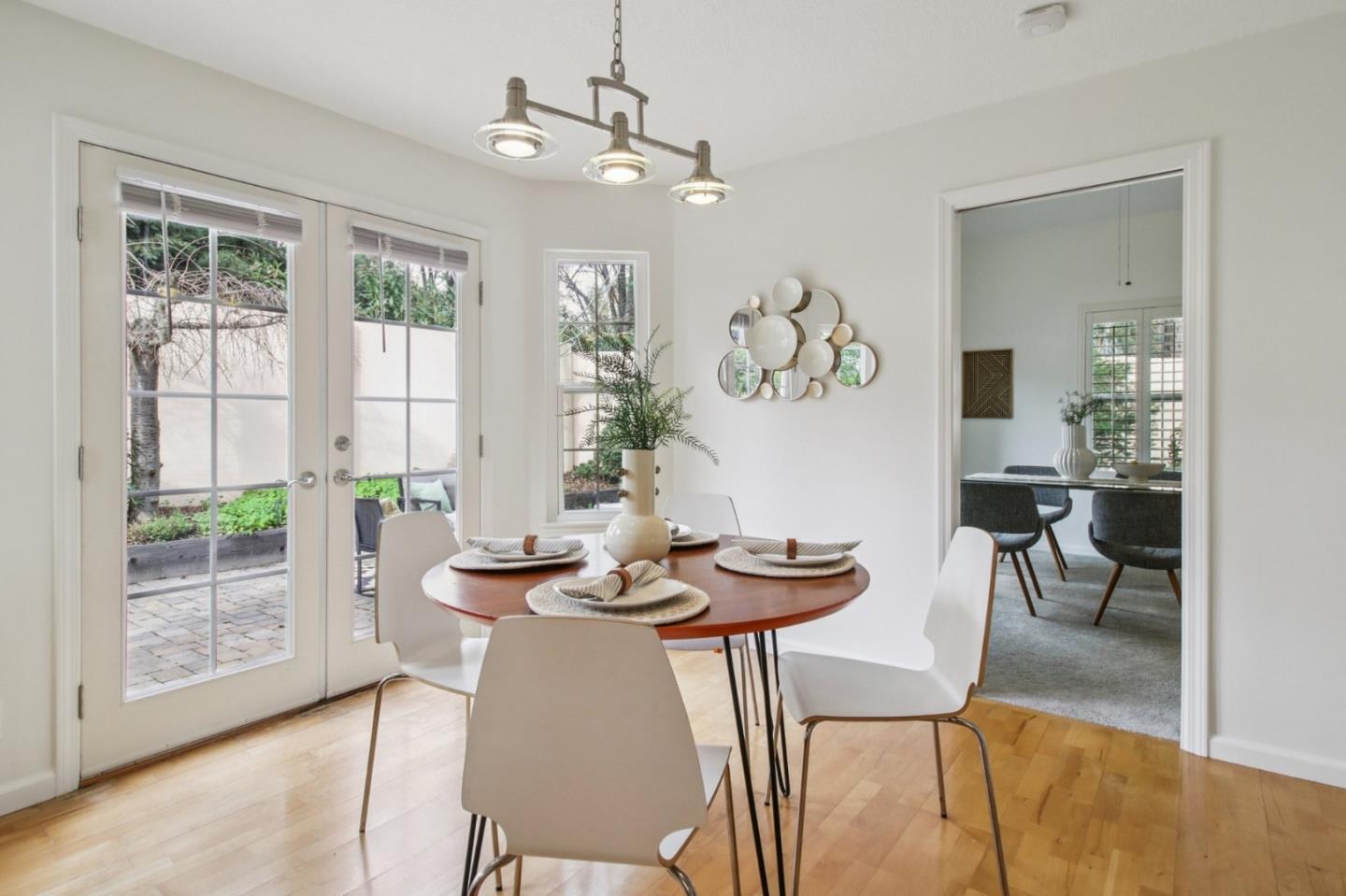 Detail Gallery Image 19 of 50 For 800 Rebecca Privada, Mountain View,  CA 94040 - 3 Beds | 2/1 Baths