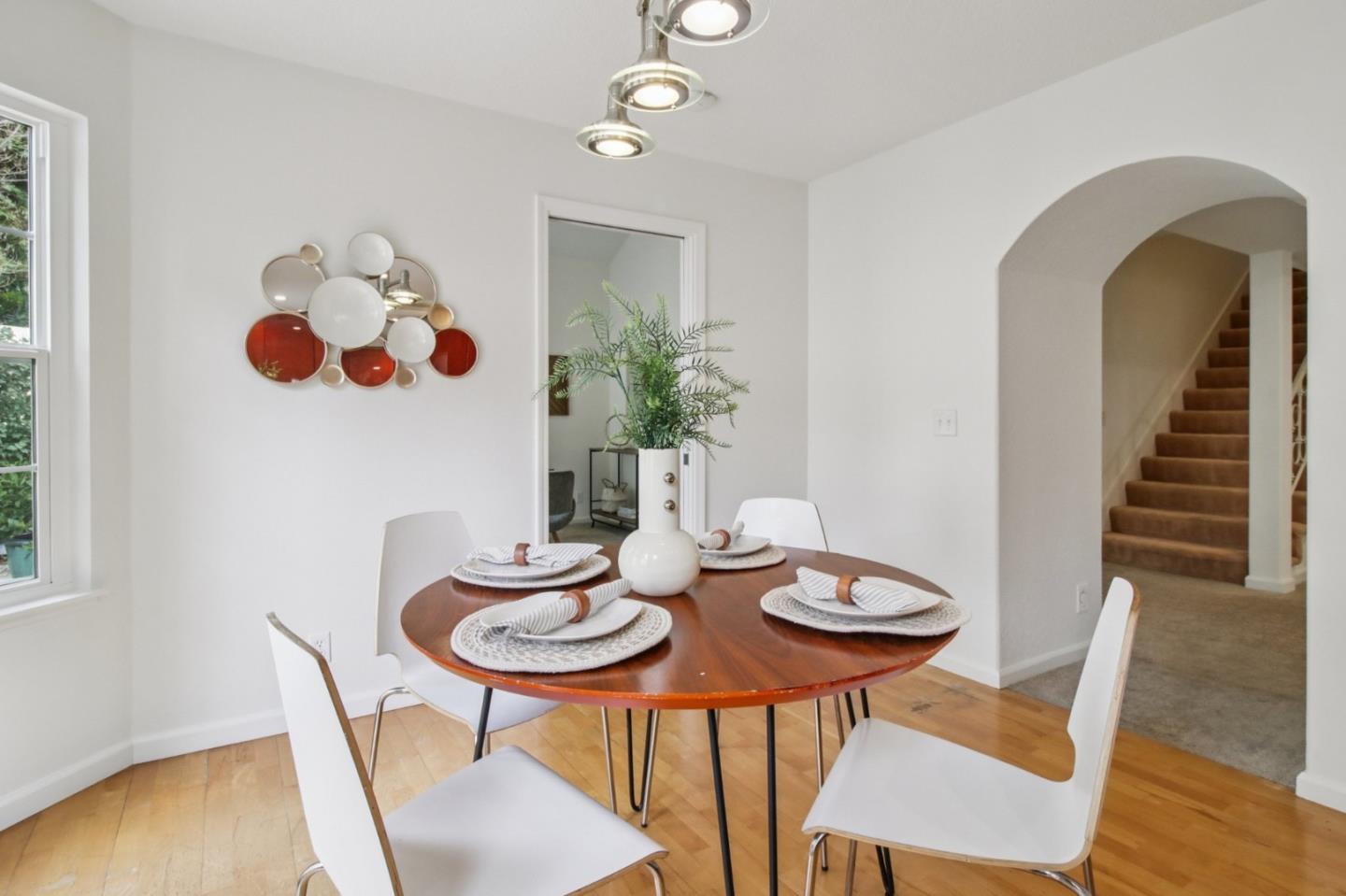 Detail Gallery Image 20 of 50 For 800 Rebecca Privada, Mountain View,  CA 94040 - 3 Beds | 2/1 Baths