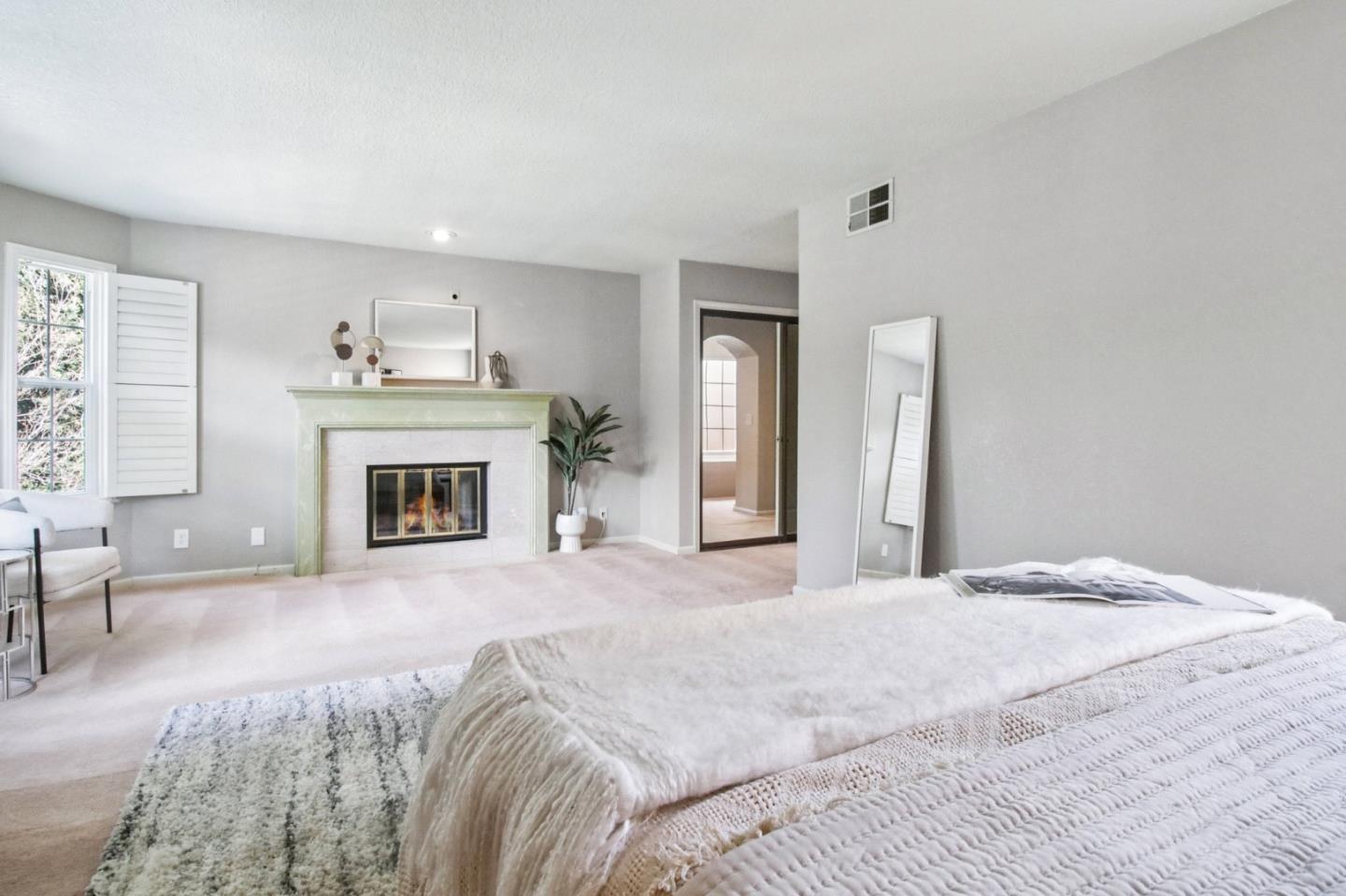 Detail Gallery Image 23 of 50 For 800 Rebecca Privada, Mountain View,  CA 94040 - 3 Beds | 2/1 Baths