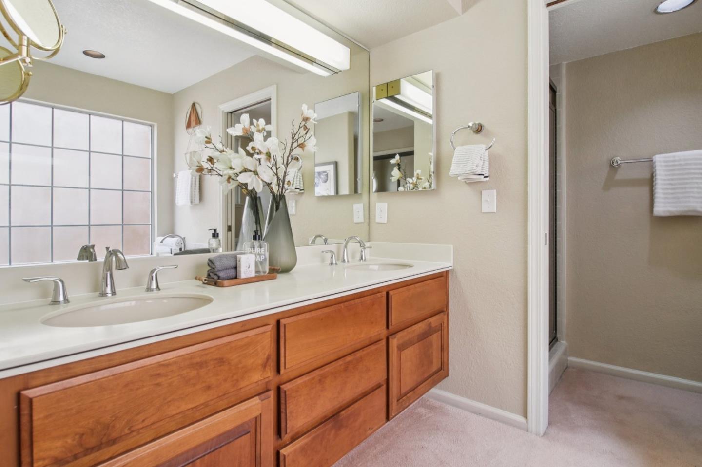 Detail Gallery Image 27 of 50 For 800 Rebecca Privada, Mountain View,  CA 94040 - 3 Beds | 2/1 Baths