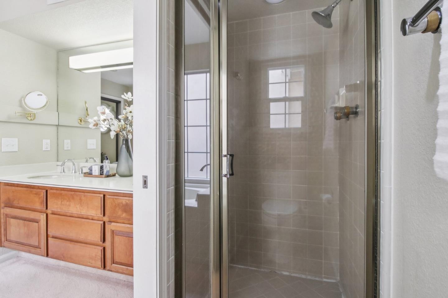 Detail Gallery Image 29 of 50 For 800 Rebecca Privada, Mountain View,  CA 94040 - 3 Beds | 2/1 Baths