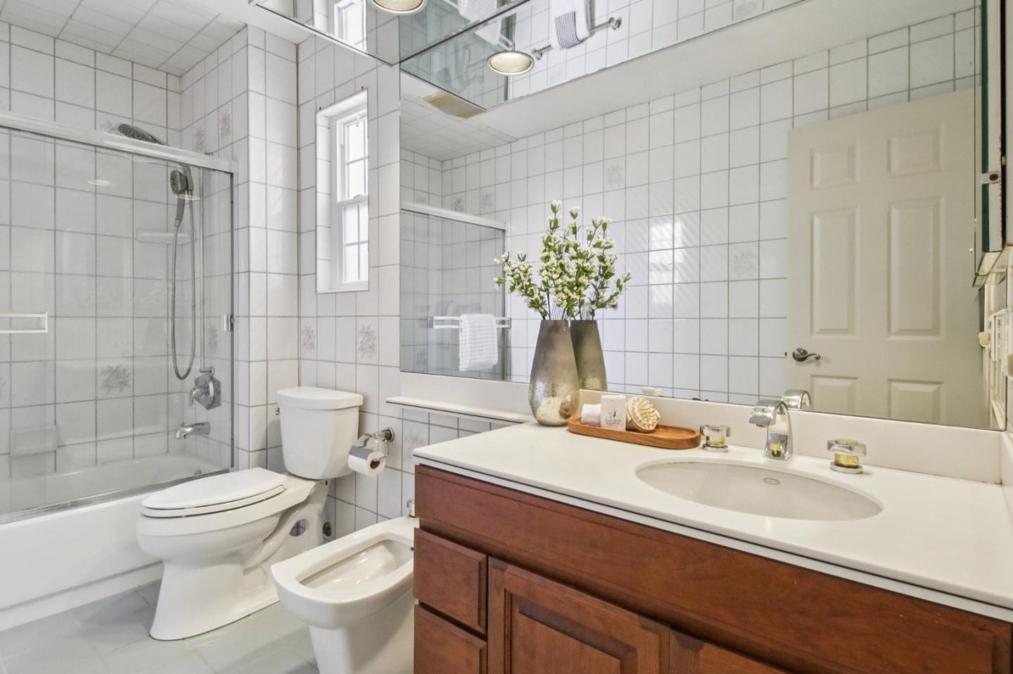 Detail Gallery Image 32 of 50 For 800 Rebecca Privada, Mountain View,  CA 94040 - 3 Beds | 2/1 Baths