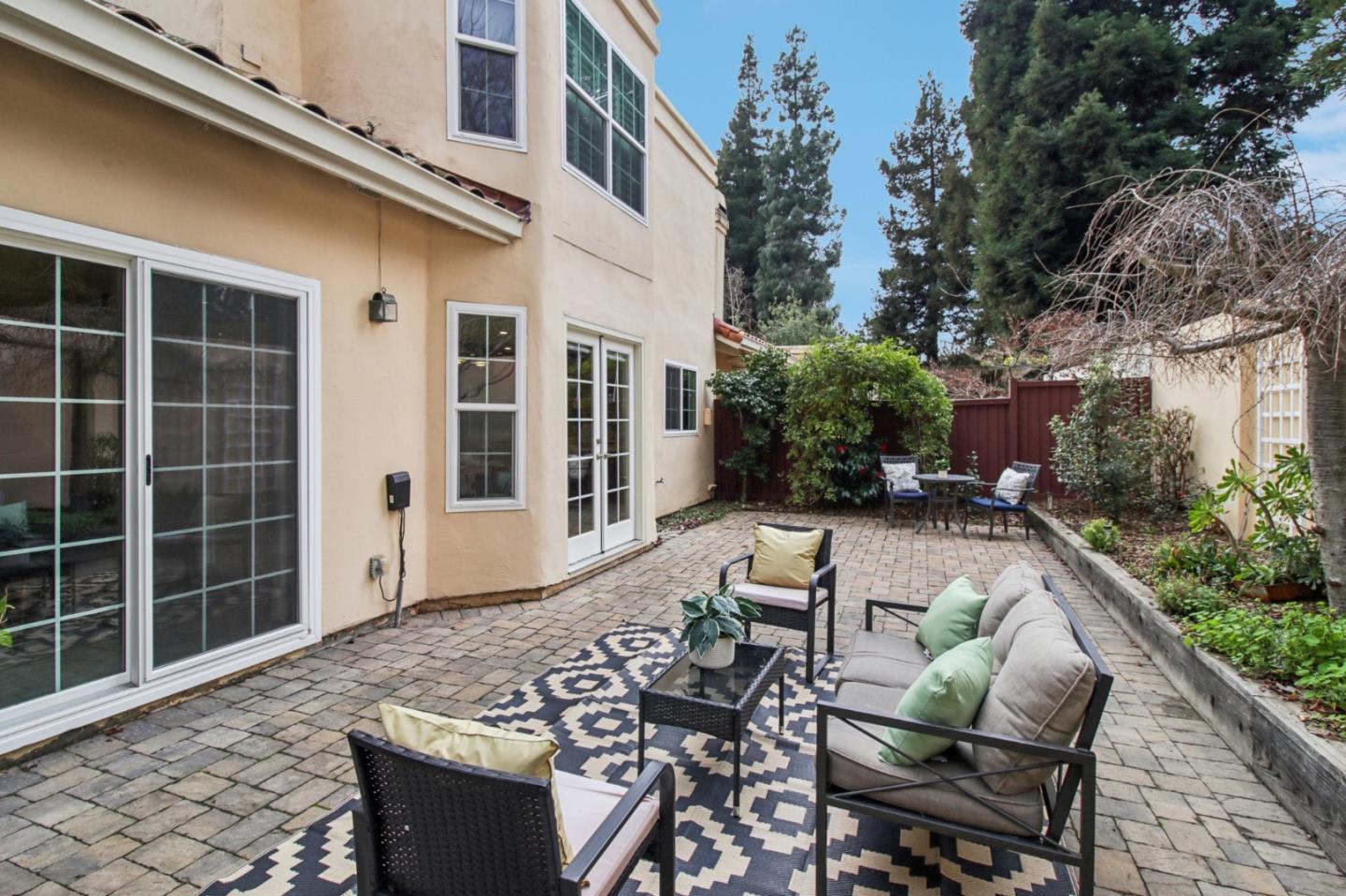 Detail Gallery Image 36 of 50 For 800 Rebecca Privada, Mountain View,  CA 94040 - 3 Beds | 2/1 Baths