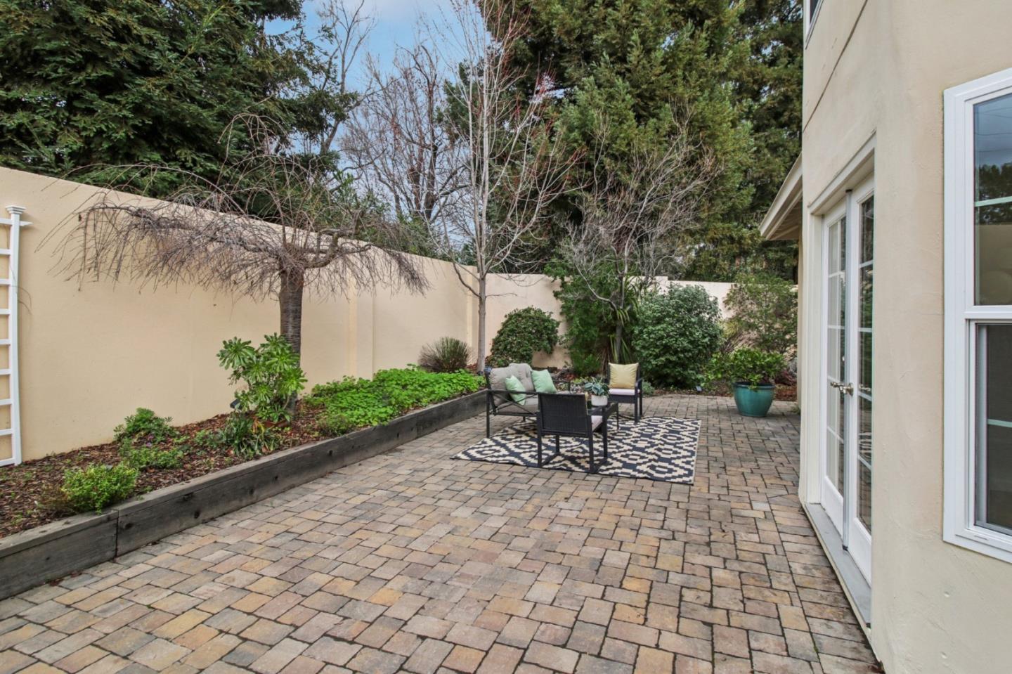 Detail Gallery Image 38 of 50 For 800 Rebecca Privada, Mountain View,  CA 94040 - 3 Beds | 2/1 Baths