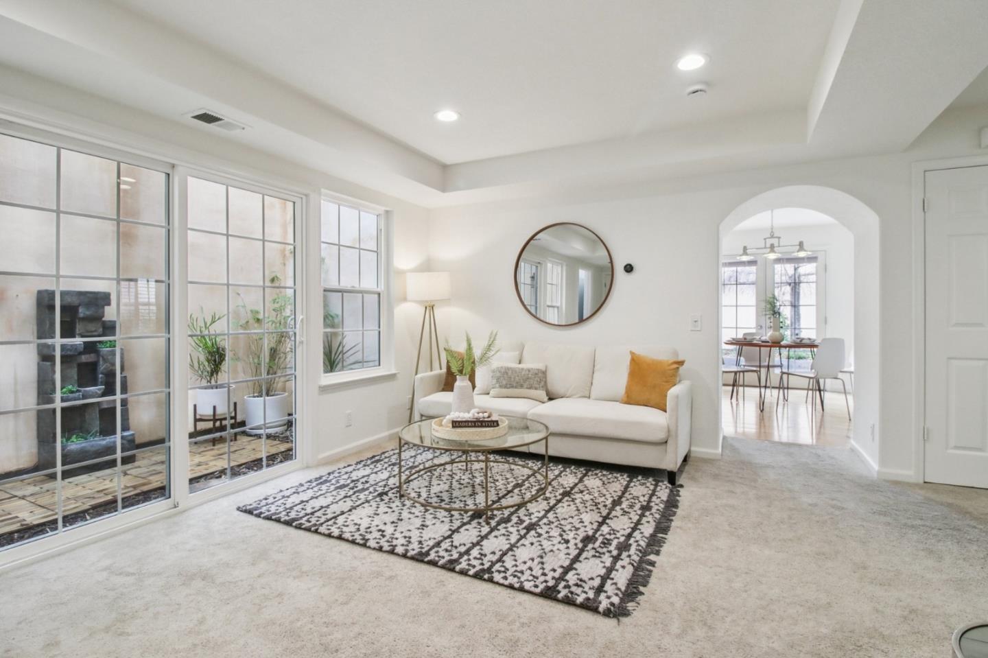 Detail Gallery Image 9 of 50 For 800 Rebecca Privada, Mountain View,  CA 94040 - 3 Beds | 2/1 Baths