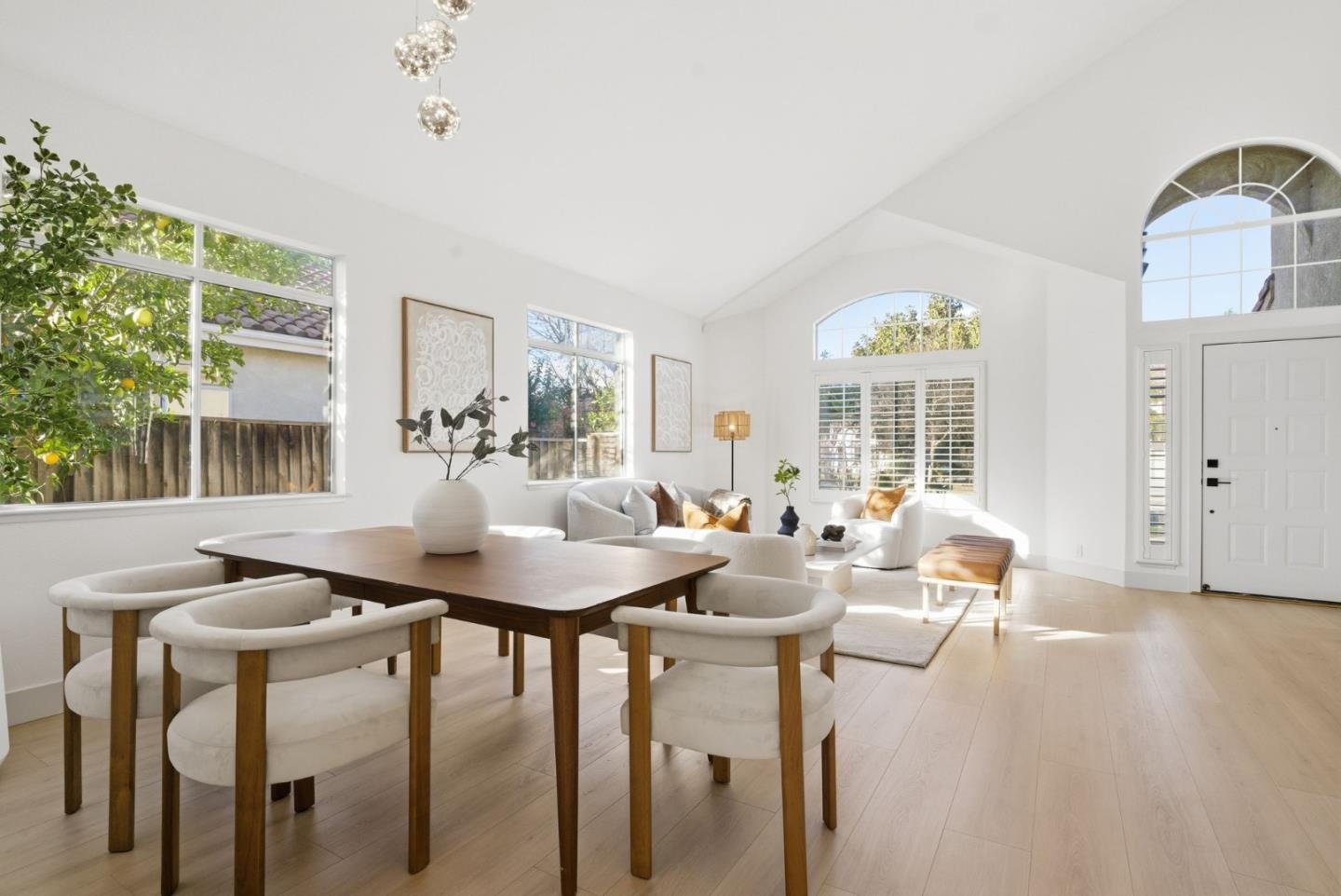 Detail Gallery Image 17 of 46 For 2516 Monte Lindo Ct, San Jose,  CA 95121 - 5 Beds | 3 Baths