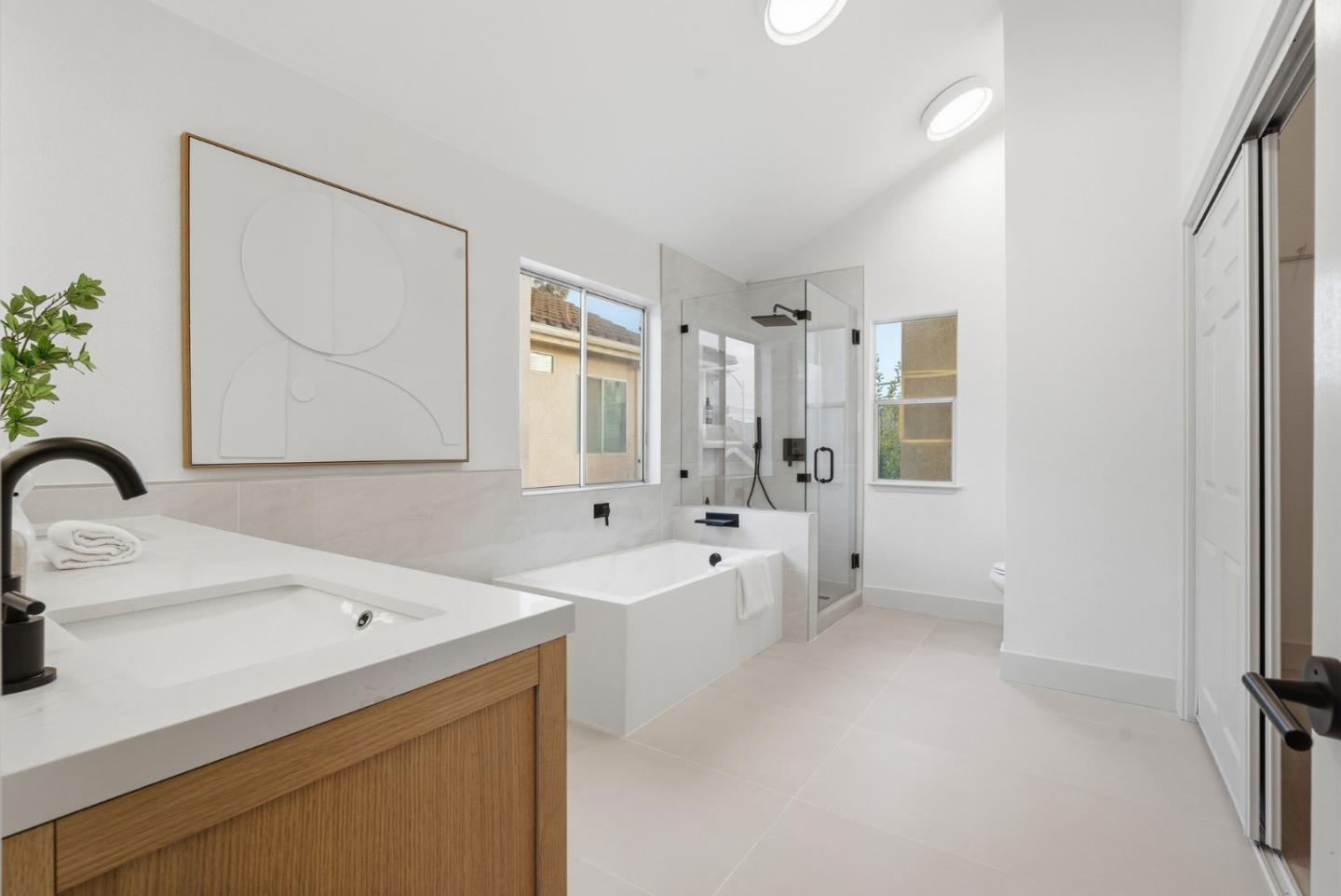 Detail Gallery Image 33 of 46 For 2516 Monte Lindo Ct, San Jose,  CA 95121 - 5 Beds | 3 Baths