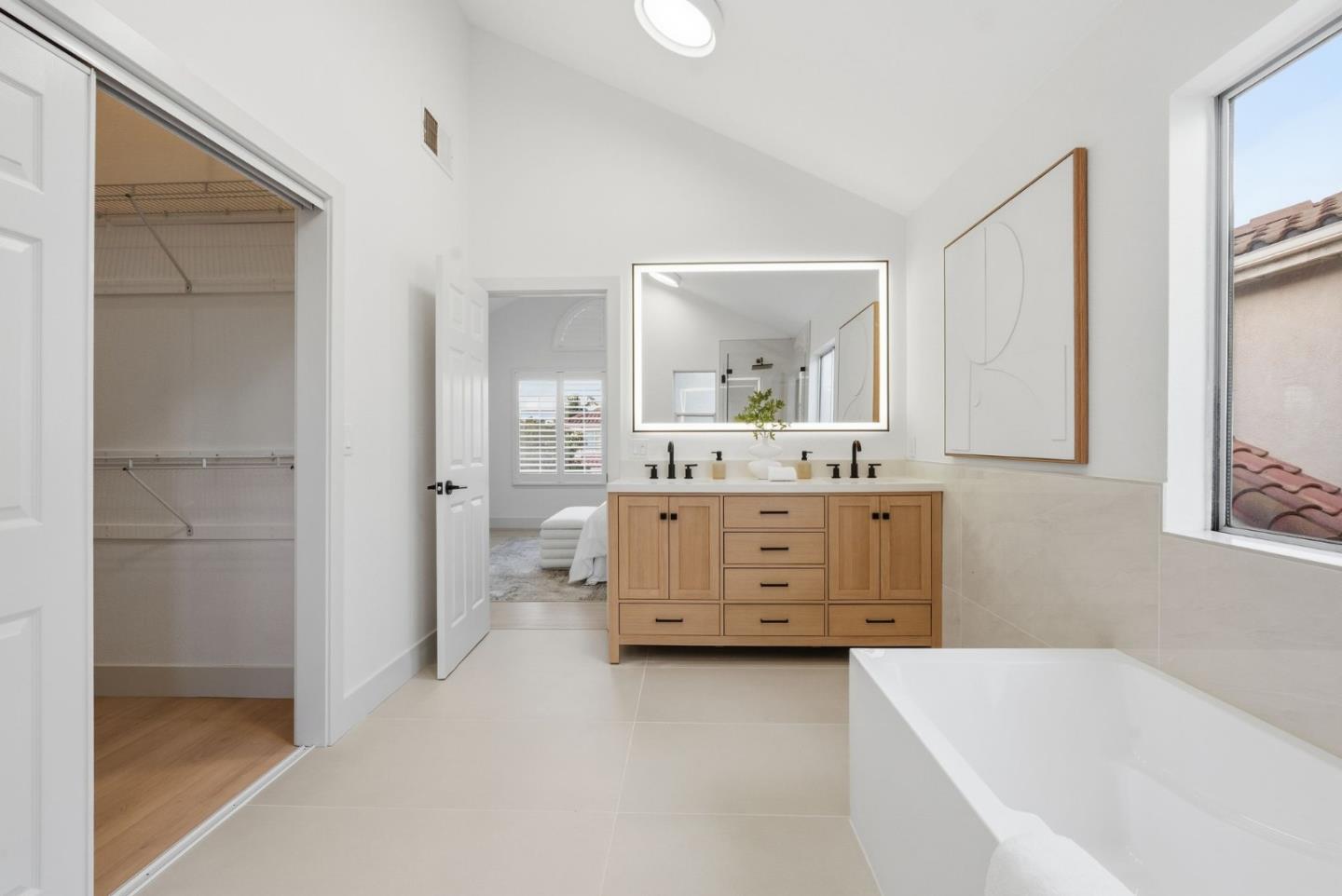 Detail Gallery Image 34 of 46 For 2516 Monte Lindo Ct, San Jose,  CA 95121 - 5 Beds | 3 Baths