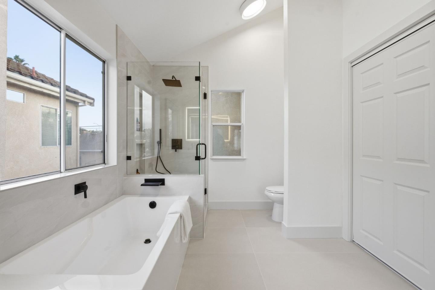 Detail Gallery Image 35 of 46 For 2516 Monte Lindo Ct, San Jose,  CA 95121 - 5 Beds | 3 Baths