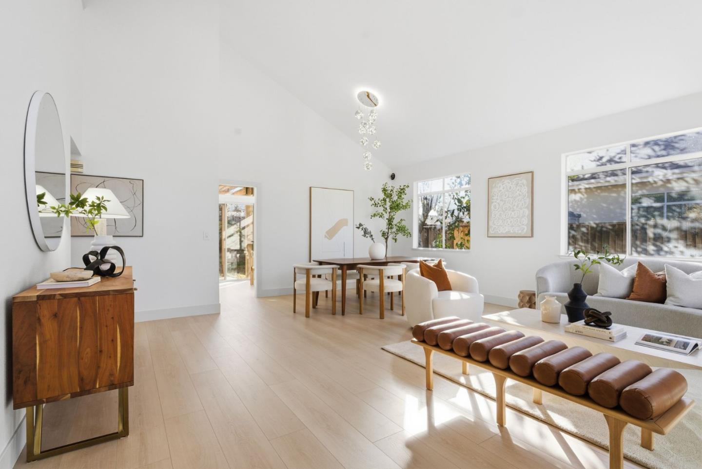 Detail Gallery Image 4 of 46 For 2516 Monte Lindo Ct, San Jose,  CA 95121 - 5 Beds | 3 Baths