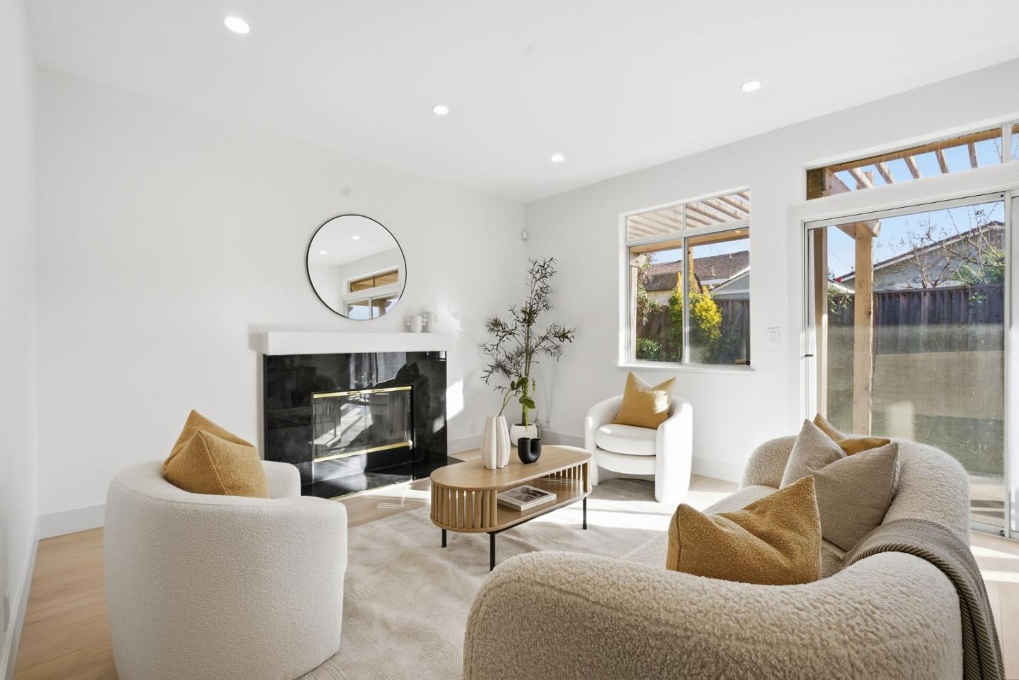 Detail Gallery Image 9 of 46 For 2516 Monte Lindo Ct, San Jose,  CA 95121 - 5 Beds | 3 Baths