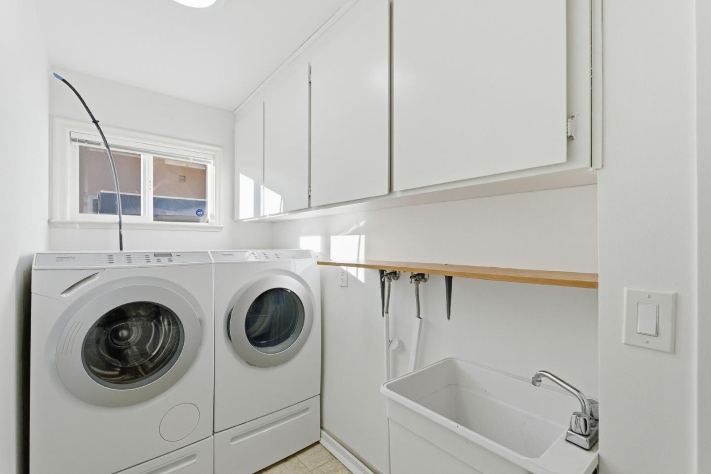 Detail Gallery Image 34 of 46 For 1115 Covington Rd, Los Altos,  CA 94024 - 4 Beds | 3 Baths