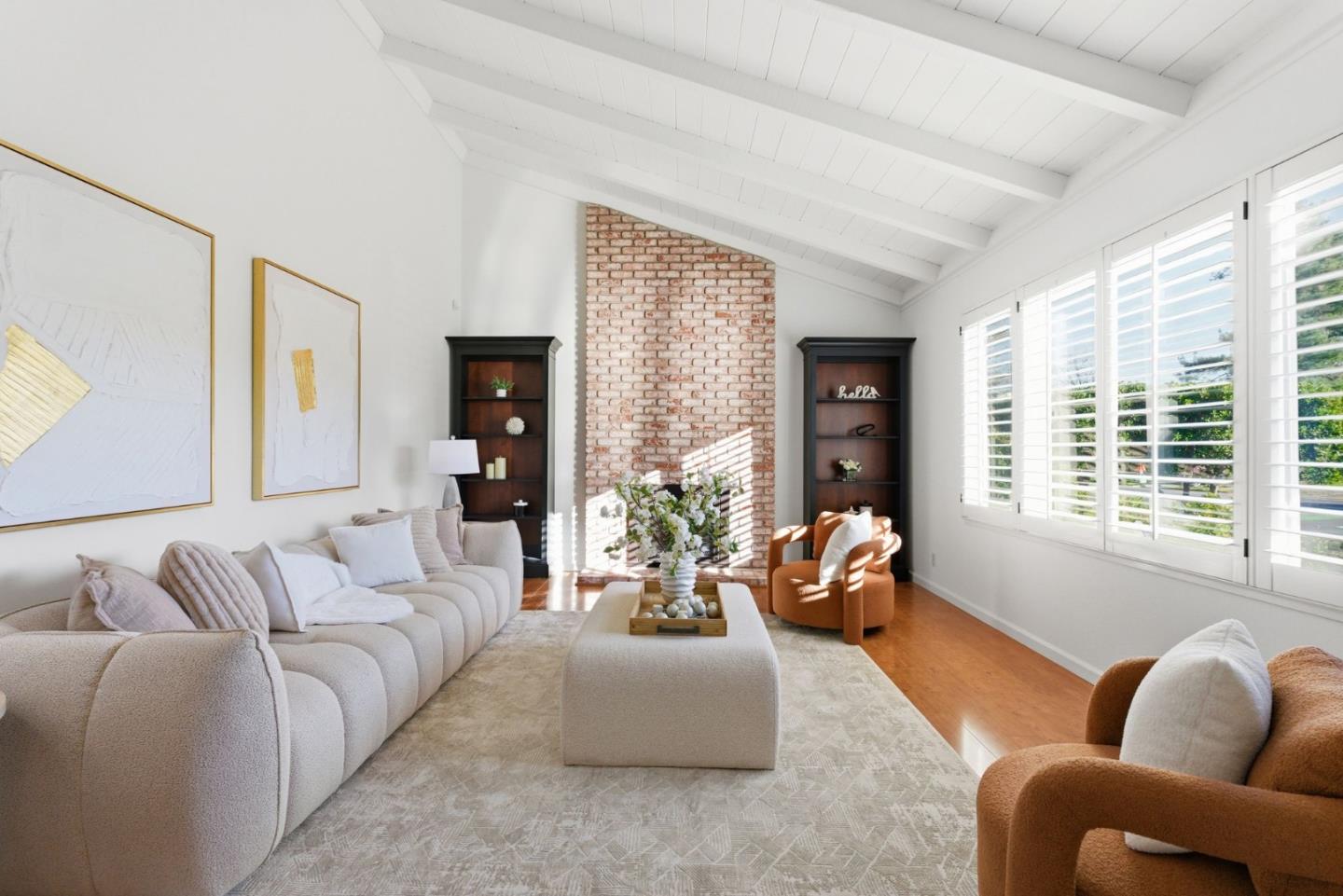 Detail Gallery Image 4 of 46 For 1115 Covington Rd, Los Altos,  CA 94024 - 4 Beds | 3 Baths