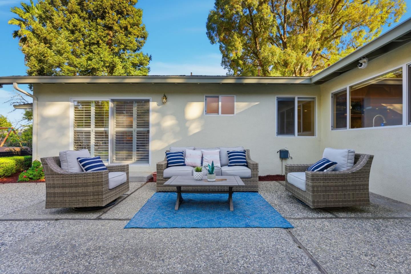 Detail Gallery Image 40 of 46 For 1115 Covington Rd, Los Altos,  CA 94024 - 4 Beds | 3 Baths