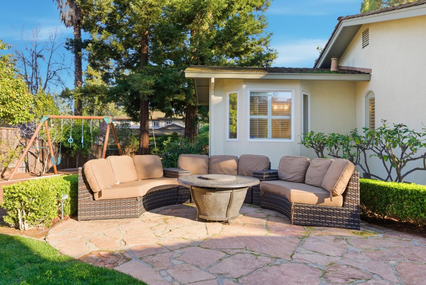 Detail Gallery Image 43 of 46 For 1115 Covington Rd, Los Altos,  CA 94024 - 4 Beds | 3 Baths