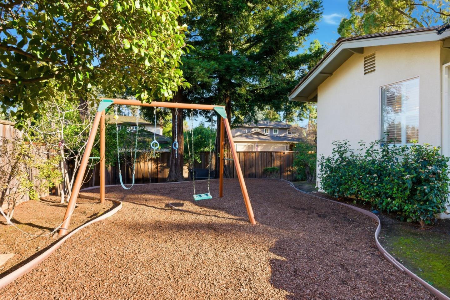 Detail Gallery Image 45 of 46 For 1115 Covington Rd, Los Altos,  CA 94024 - 4 Beds | 3 Baths