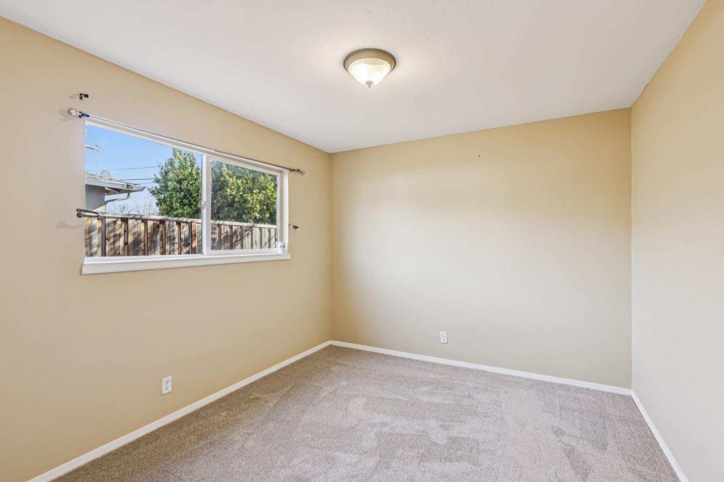 Detail Gallery Image 14 of 34 For 320 Coelho St, Milpitas,  CA 95035 - 3 Beds | 2 Baths