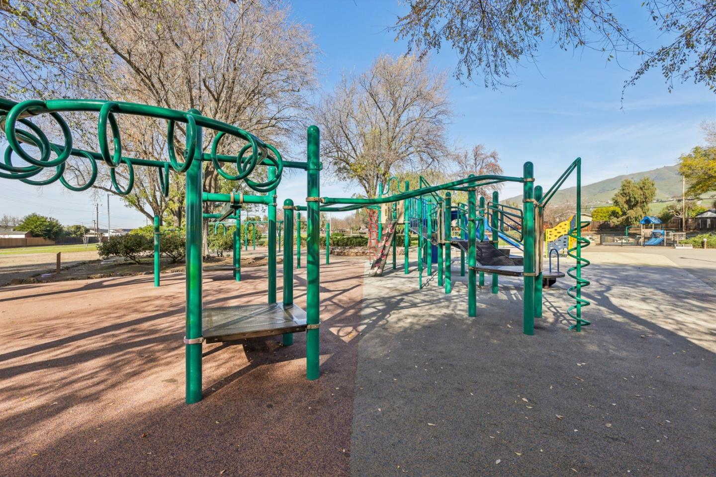 Detail Gallery Image 28 of 34 For 320 Coelho St, Milpitas,  CA 95035 - 3 Beds | 2 Baths