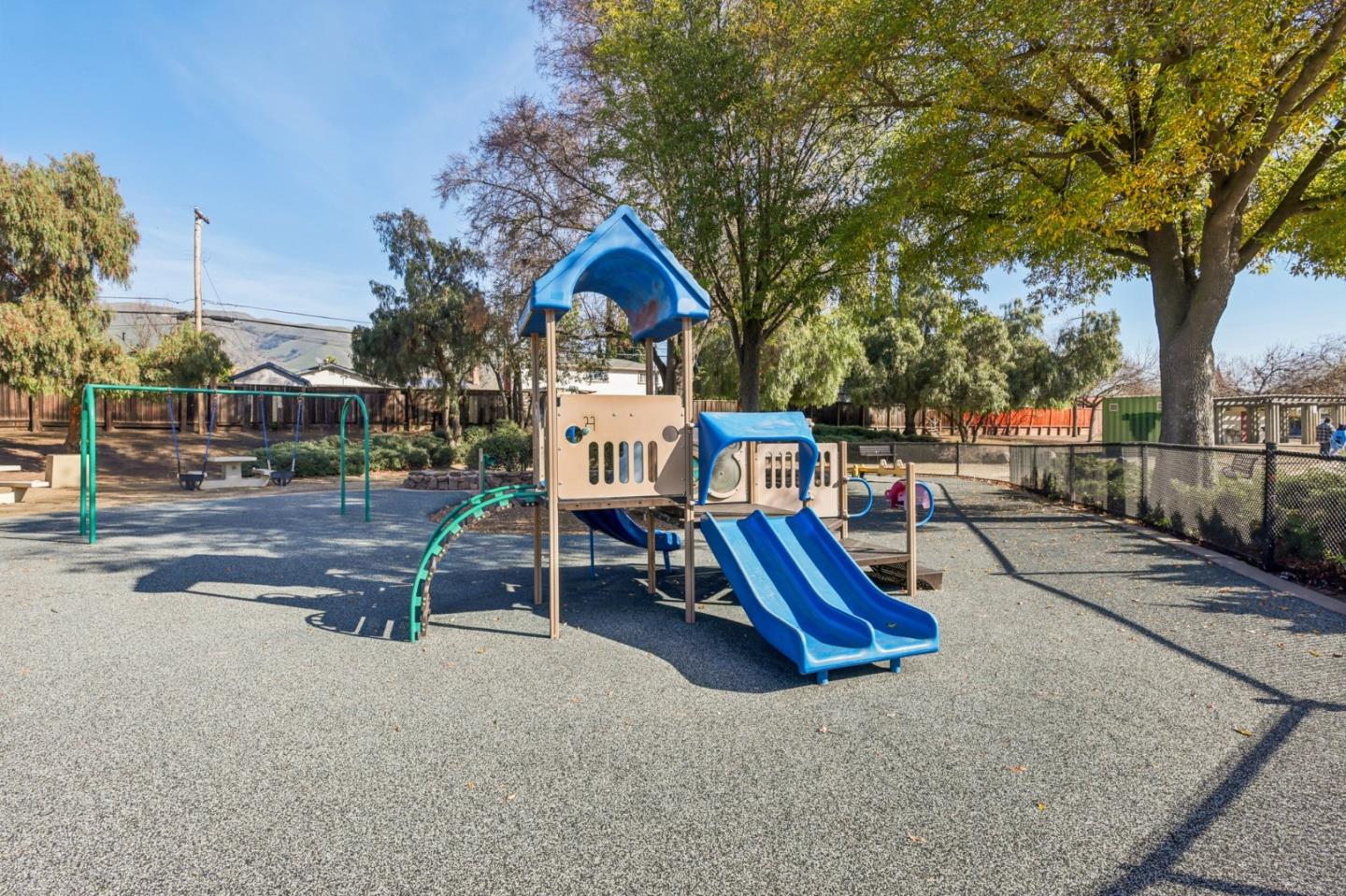 Detail Gallery Image 30 of 34 For 320 Coelho St, Milpitas,  CA 95035 - 3 Beds | 2 Baths