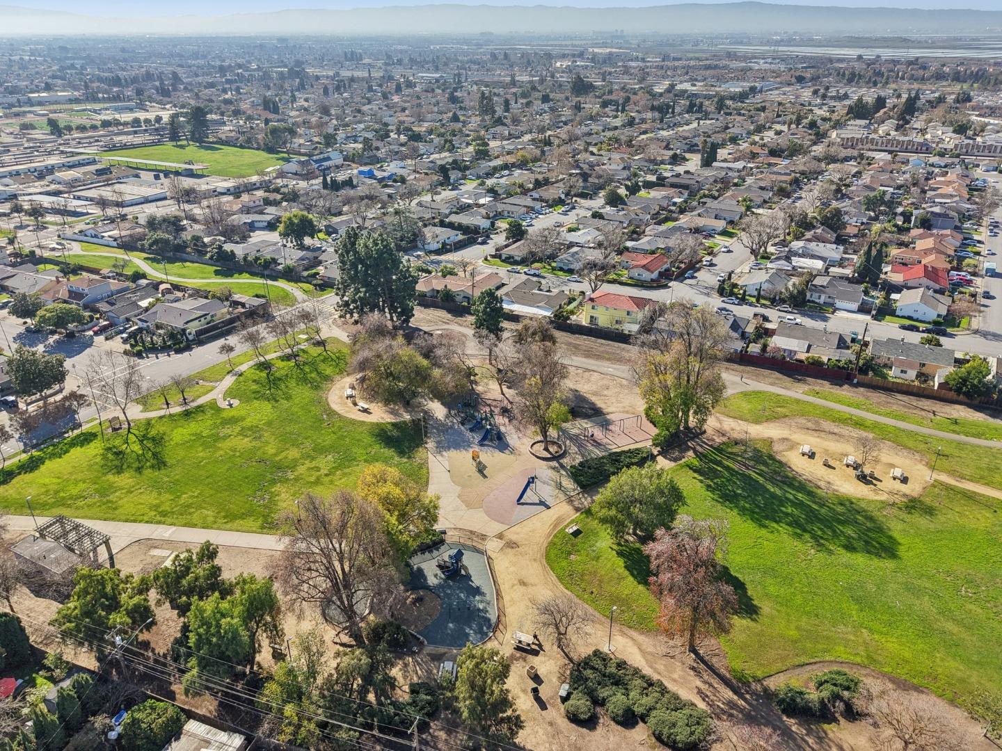 Detail Gallery Image 33 of 34 For 320 Coelho St, Milpitas,  CA 95035 - 3 Beds | 2 Baths