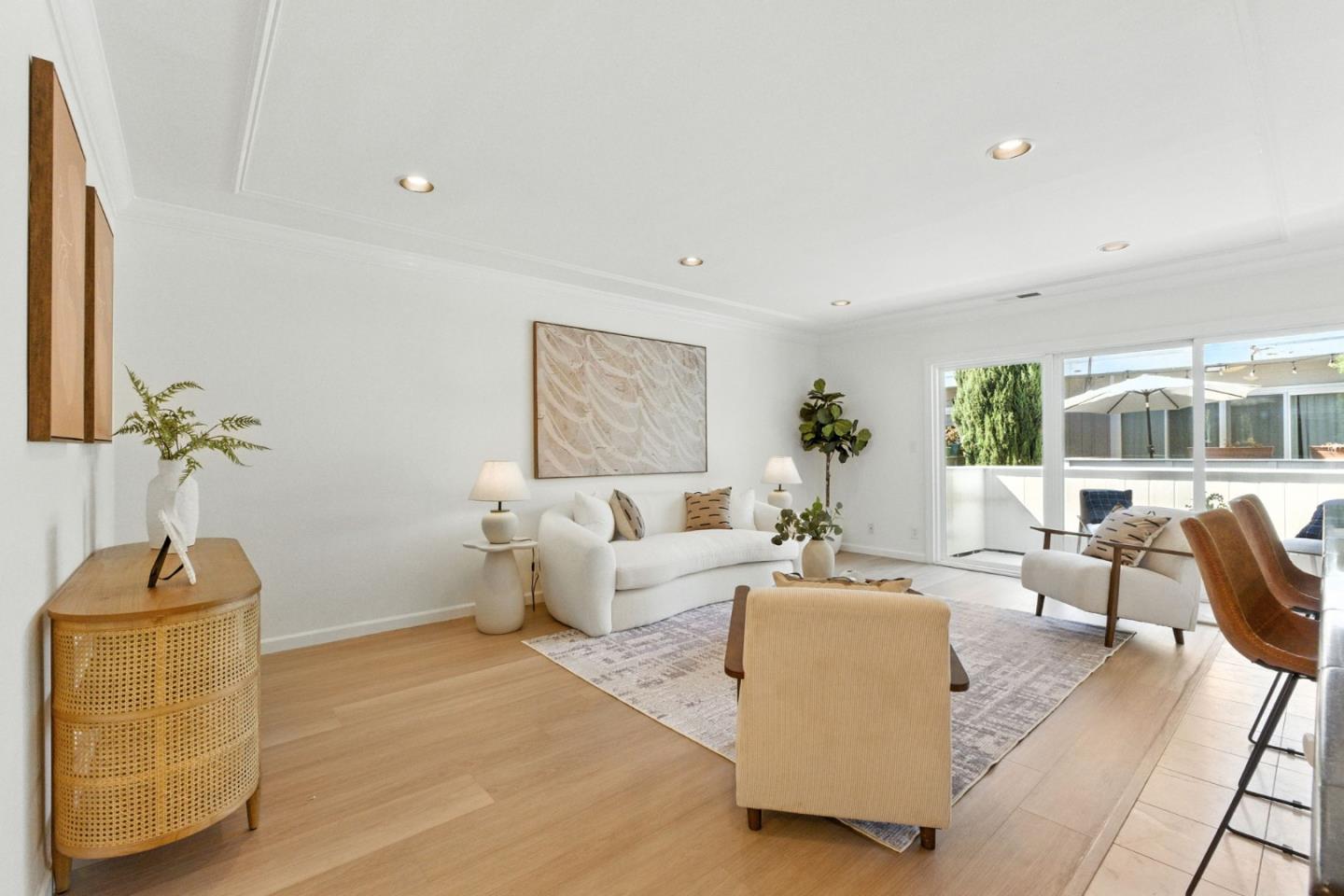 Front Image Thumbnail for ML82030274