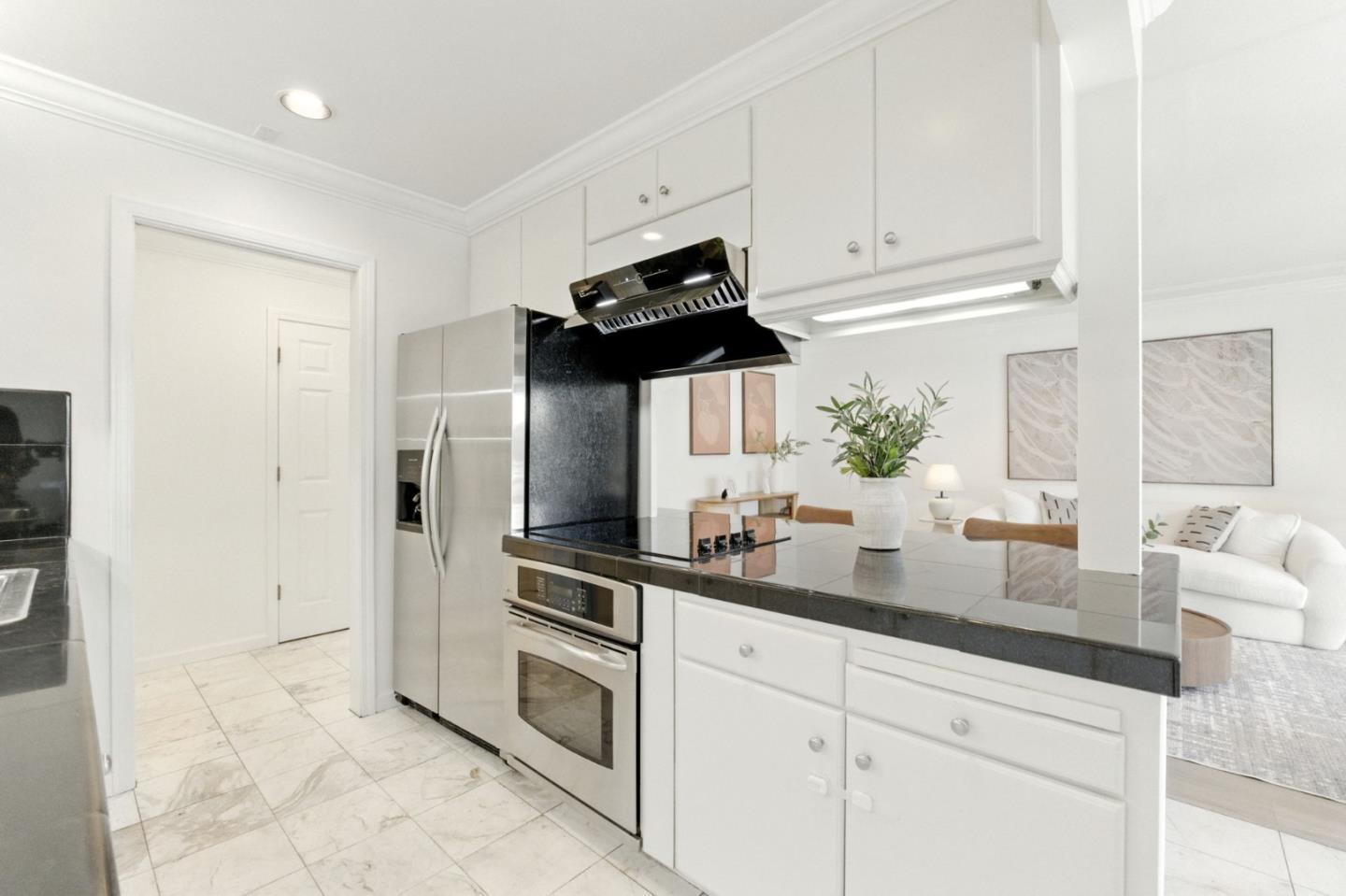 Detail Gallery Image 12 of 54 For 1898 Meridian Ave #29,  San Jose,  CA 95125 - 2 Beds | 2 Baths