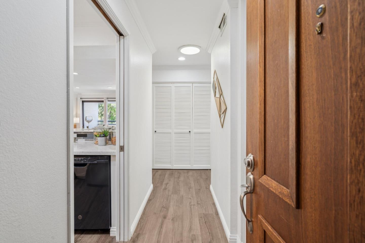 Detail Gallery Image 3 of 40 For 40425 Chapel Way #309,  Fremont,  CA 94538 - 2 Beds | 2 Baths