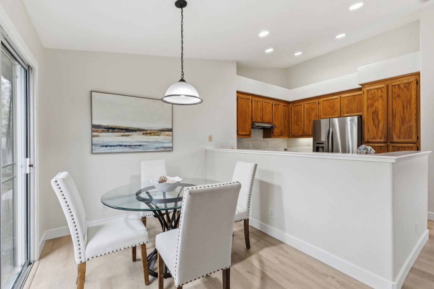 Detail Gallery Image 14 of 30 For 2251 Fairhaven Dr, Hollister,  CA 95023 - 4 Beds | 2 Baths