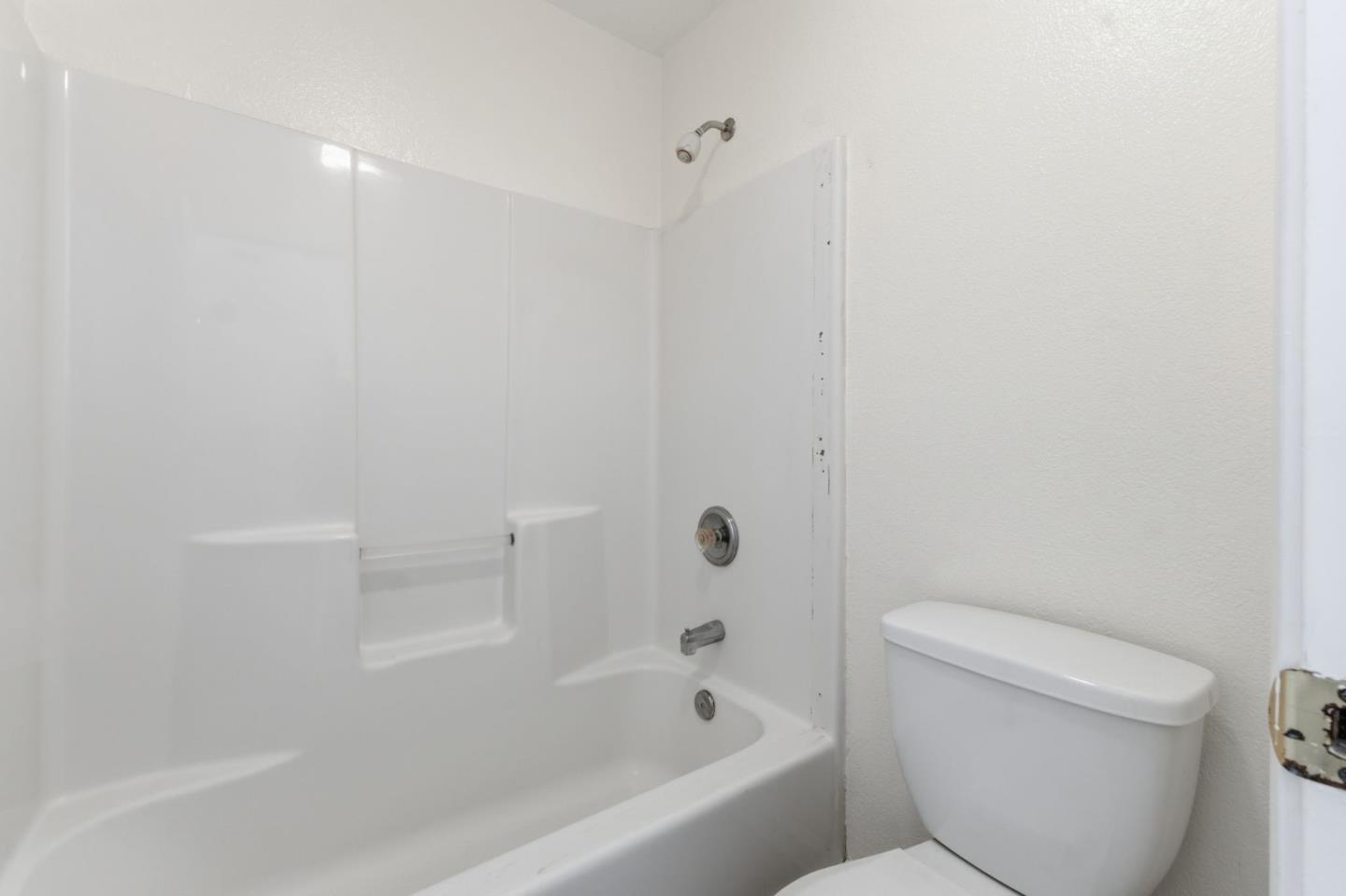 Detail Gallery Image 17 of 30 For 2251 Fairhaven Dr, Hollister,  CA 95023 - 4 Beds | 2 Baths