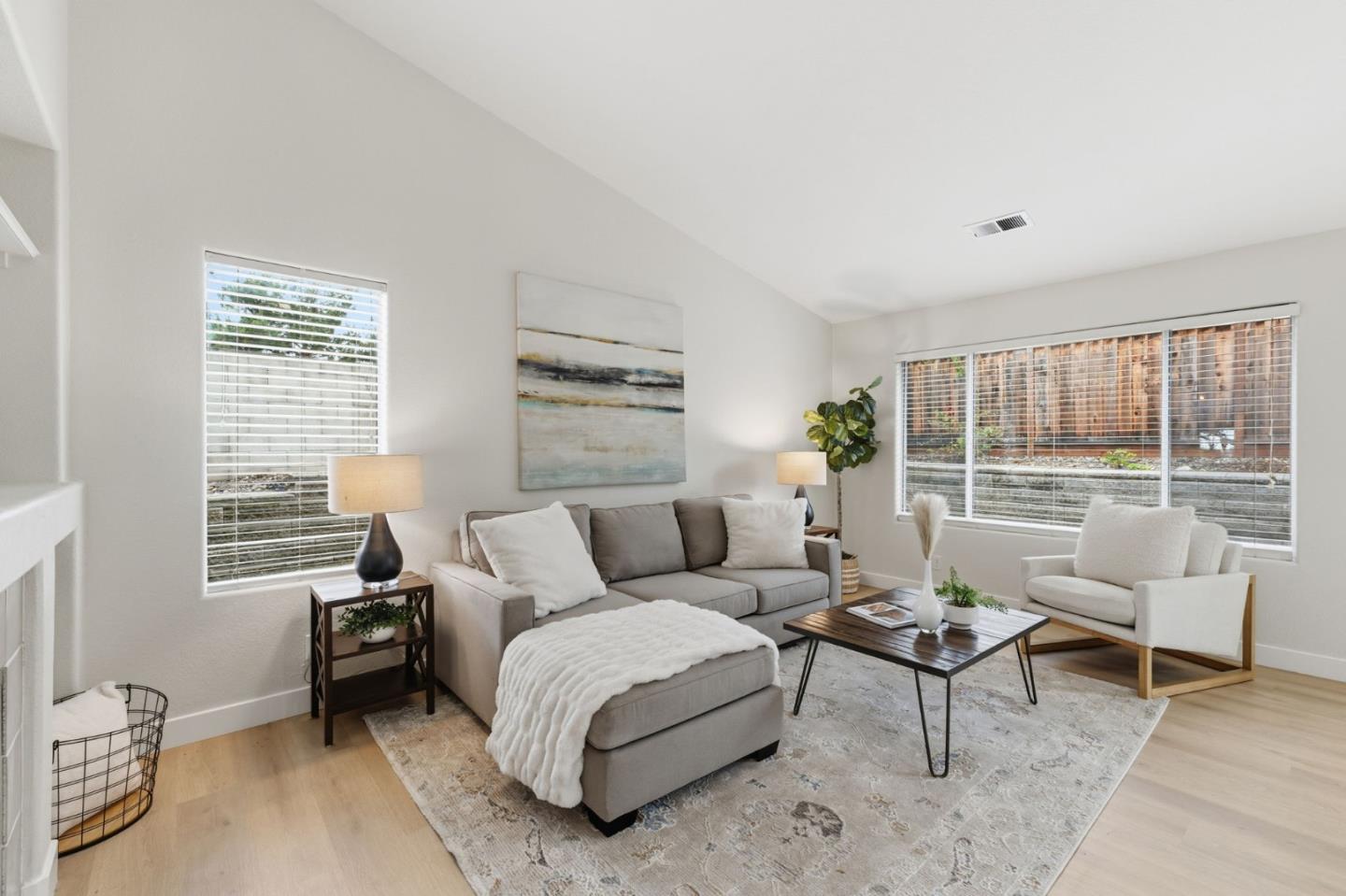 Detail Gallery Image 19 of 30 For 2251 Fairhaven Dr, Hollister,  CA 95023 - 4 Beds | 2 Baths