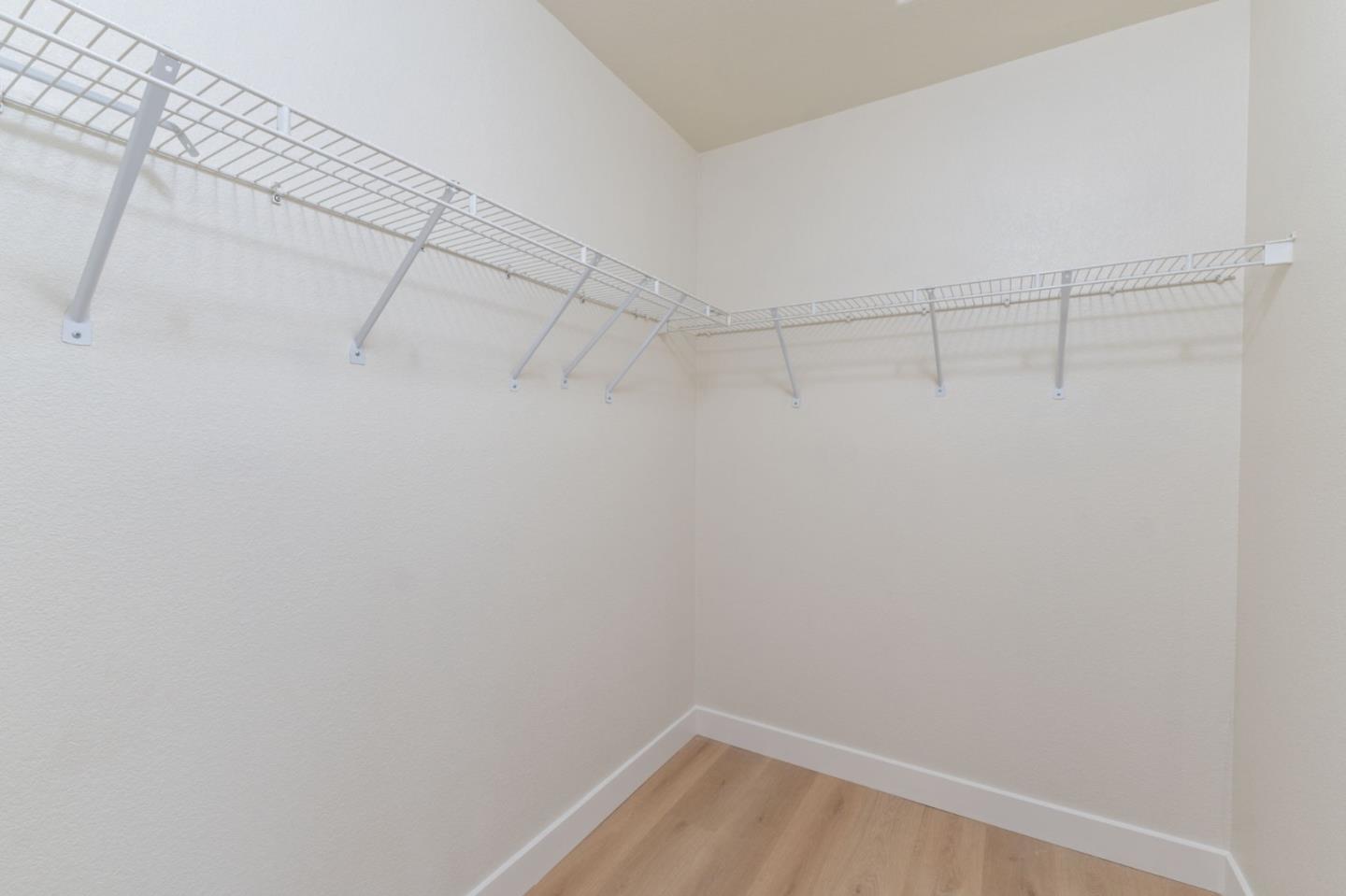 Detail Gallery Image 23 of 30 For 2251 Fairhaven Dr, Hollister,  CA 95023 - 4 Beds | 2 Baths