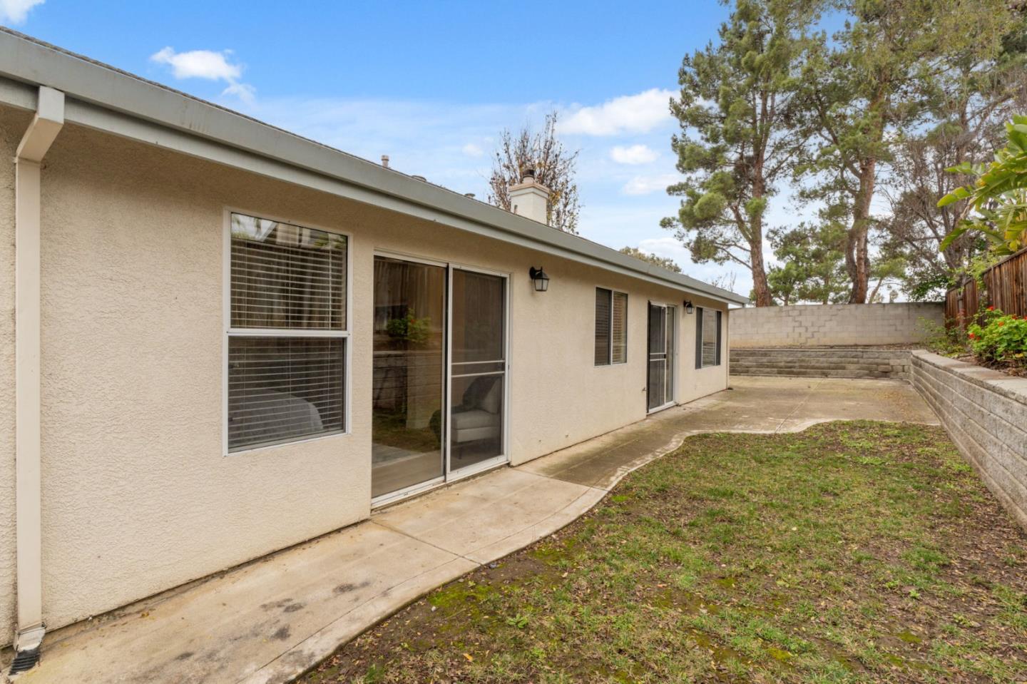 Detail Gallery Image 26 of 30 For 2251 Fairhaven Dr, Hollister,  CA 95023 - 4 Beds | 2 Baths