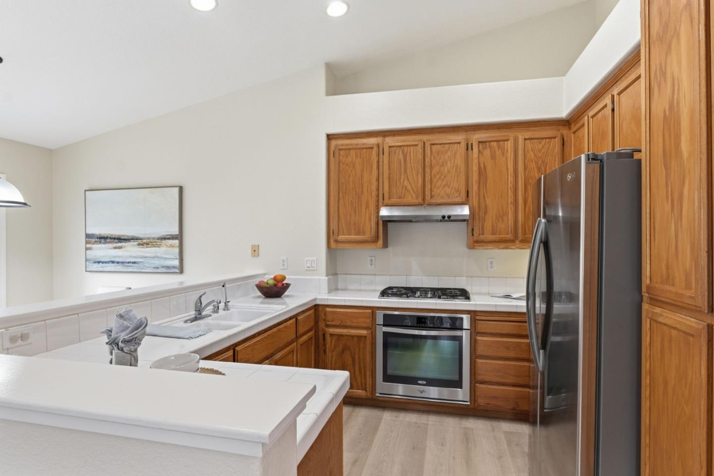 Detail Gallery Image 9 of 30 For 2251 Fairhaven Dr, Hollister,  CA 95023 - 4 Beds | 2 Baths