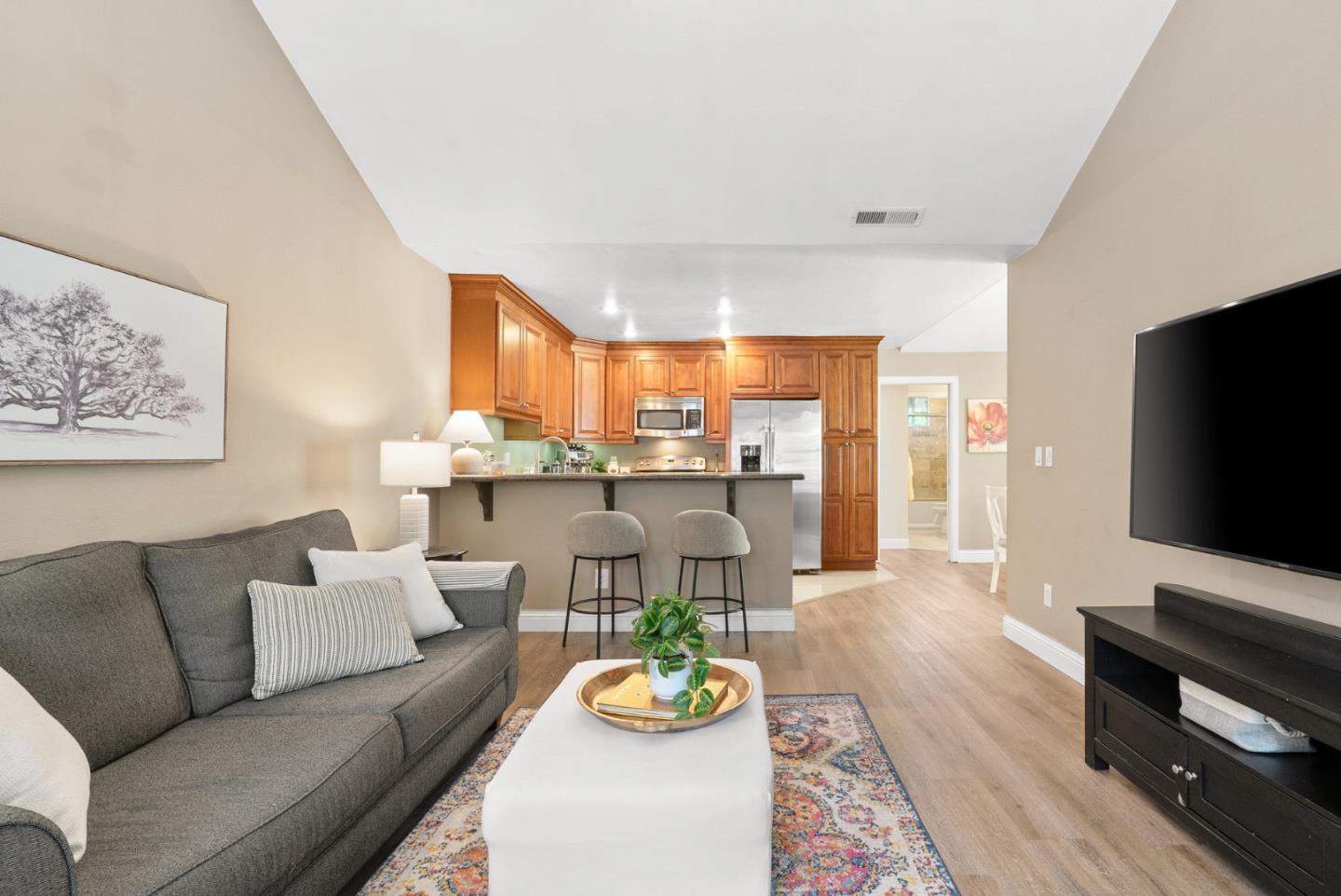 Detail Gallery Image 2 of 33 For 107 Arabian Way, Scotts Valley,  CA 95066 - 2 Beds | 2 Baths