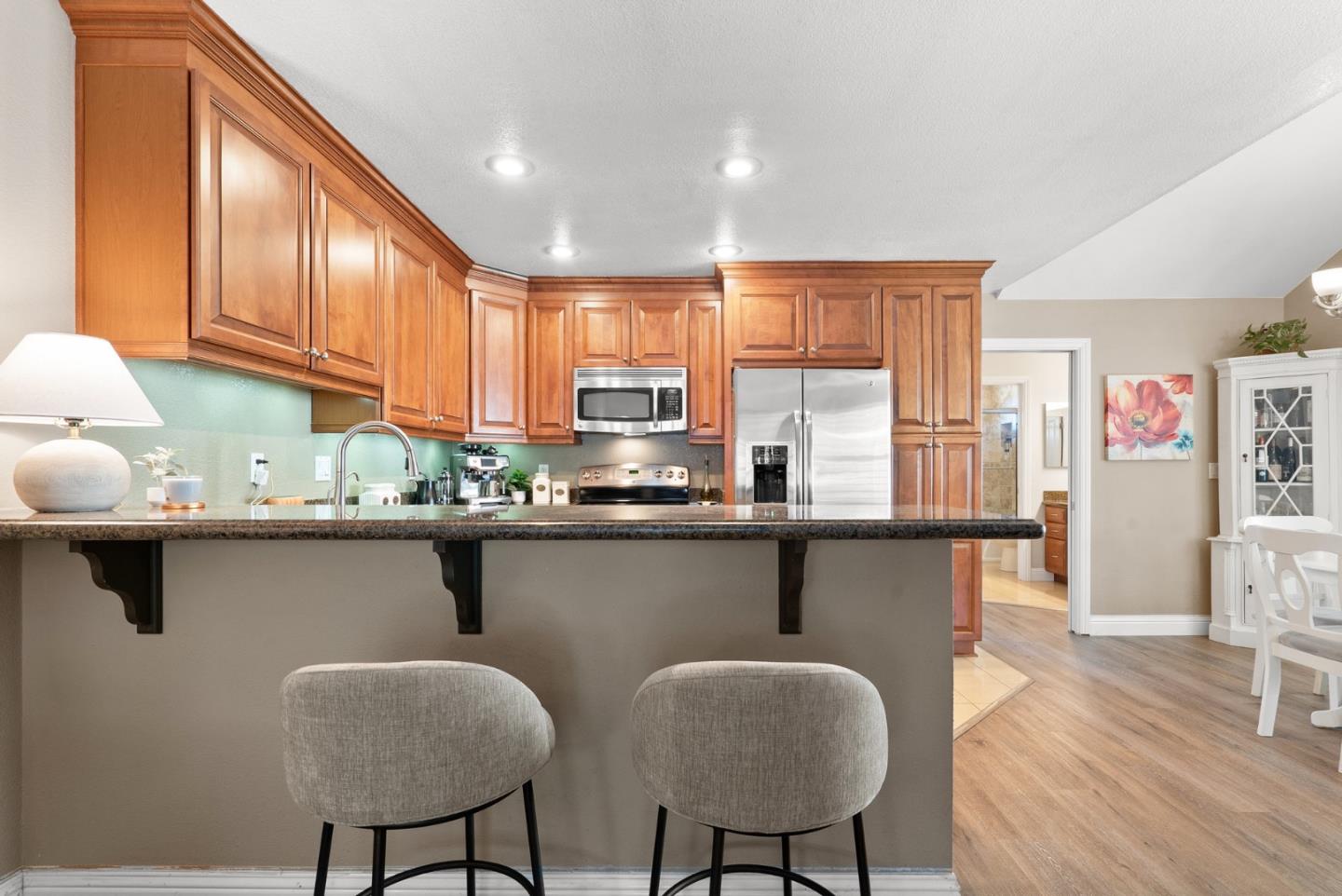 Detail Gallery Image 7 of 33 For 107 Arabian Way, Scotts Valley,  CA 95066 - 2 Beds | 2 Baths