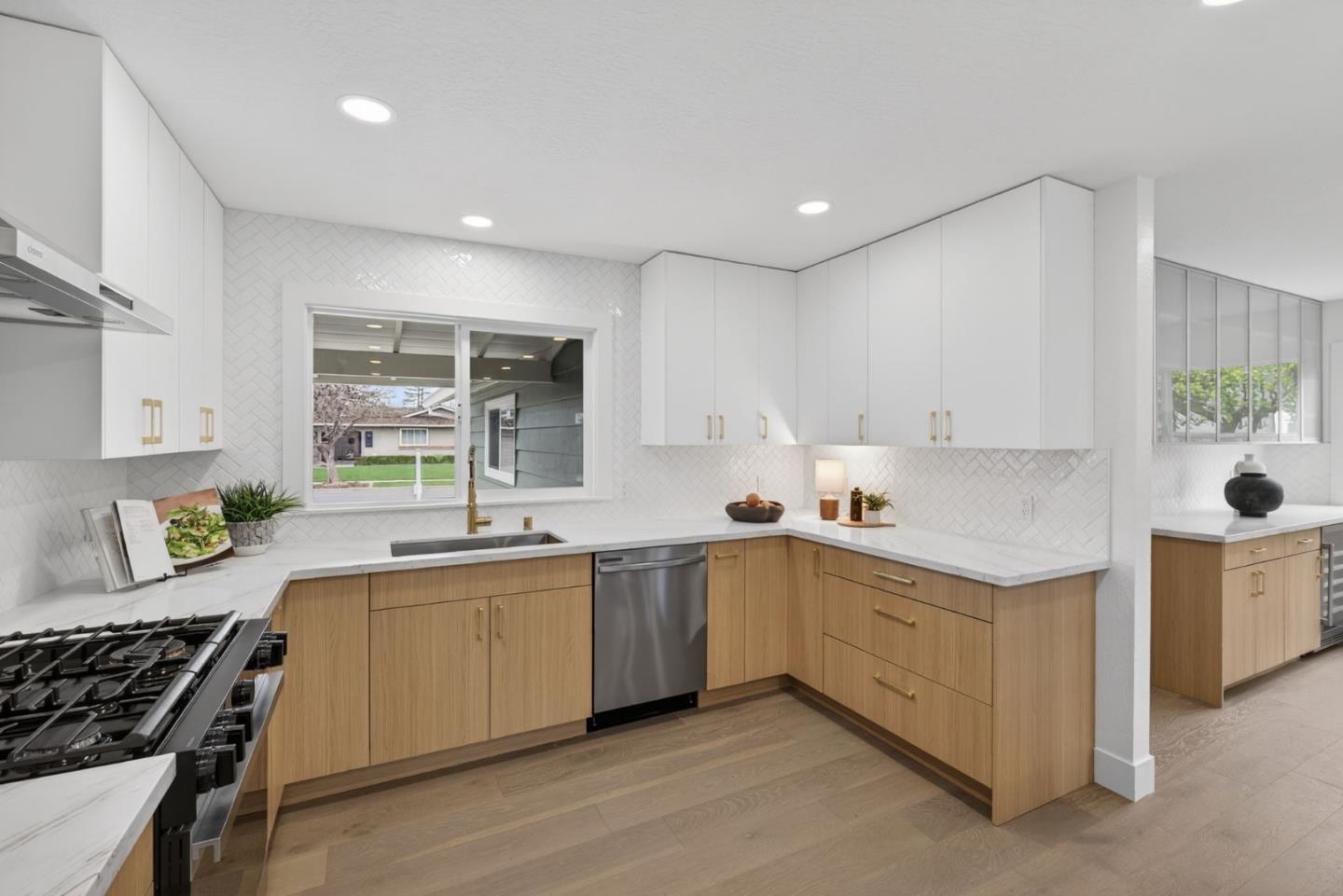 Detail Gallery Image 18 of 61 For 1806 Kirklyn Dr, San Jose,  CA 95124 - 4 Beds | 2/1 Baths