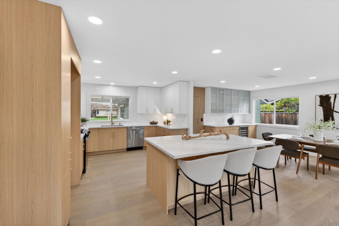 Detail Gallery Image 19 of 61 For 1806 Kirklyn Dr, San Jose,  CA 95124 - 4 Beds | 2/1 Baths