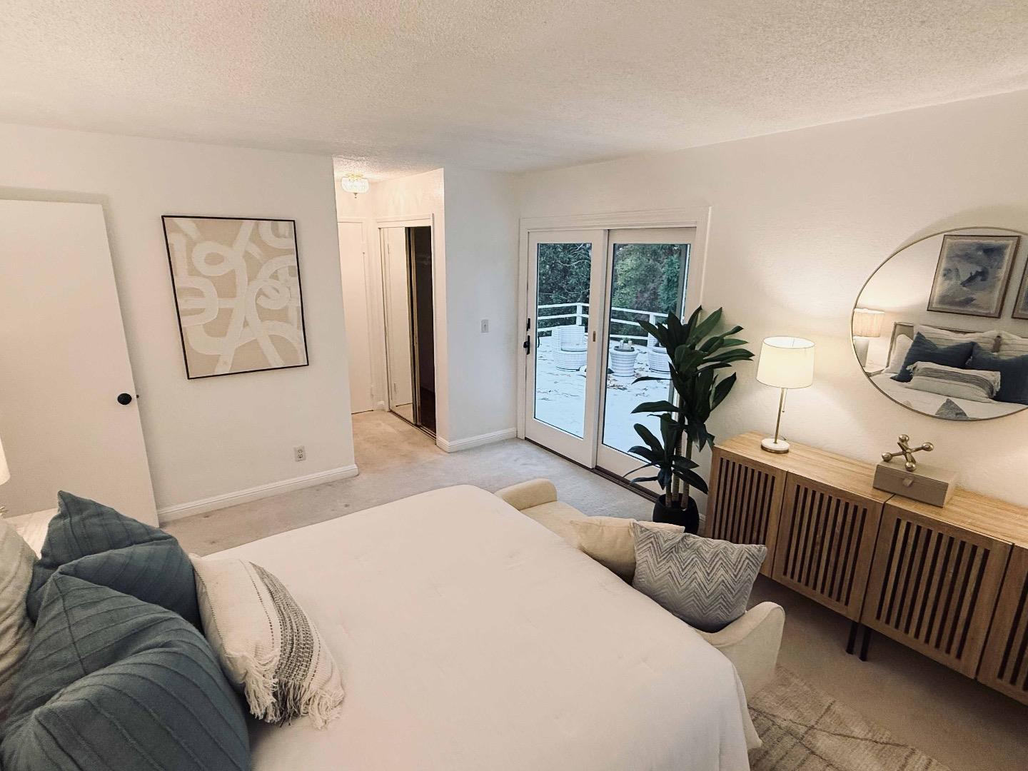 Detail Gallery Image 15 of 25 For 3575 Wellesley Ct, Mountain View,  CA 94040 - 4 Beds | 2/1 Baths