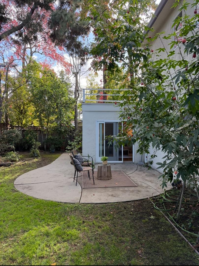 Detail Gallery Image 24 of 25 For 3575 Wellesley Ct, Mountain View,  CA 94040 - 4 Beds | 2/1 Baths