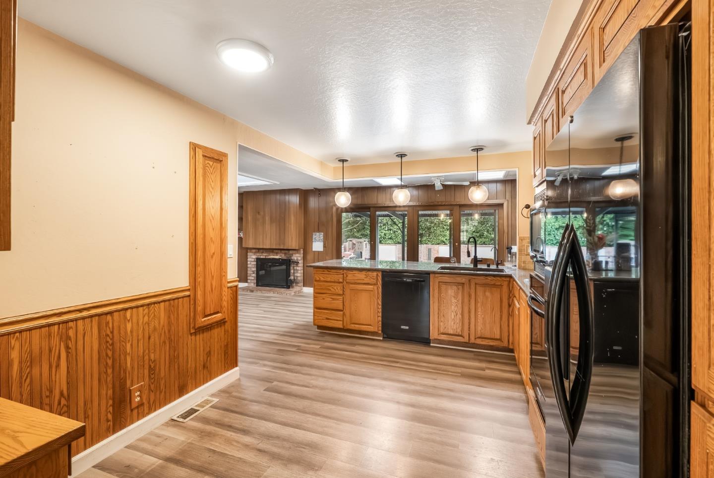 Detail Gallery Image 16 of 40 For 5595 San Antonio St, Pleasanton,  CA 94566 - 3 Beds | 2 Baths