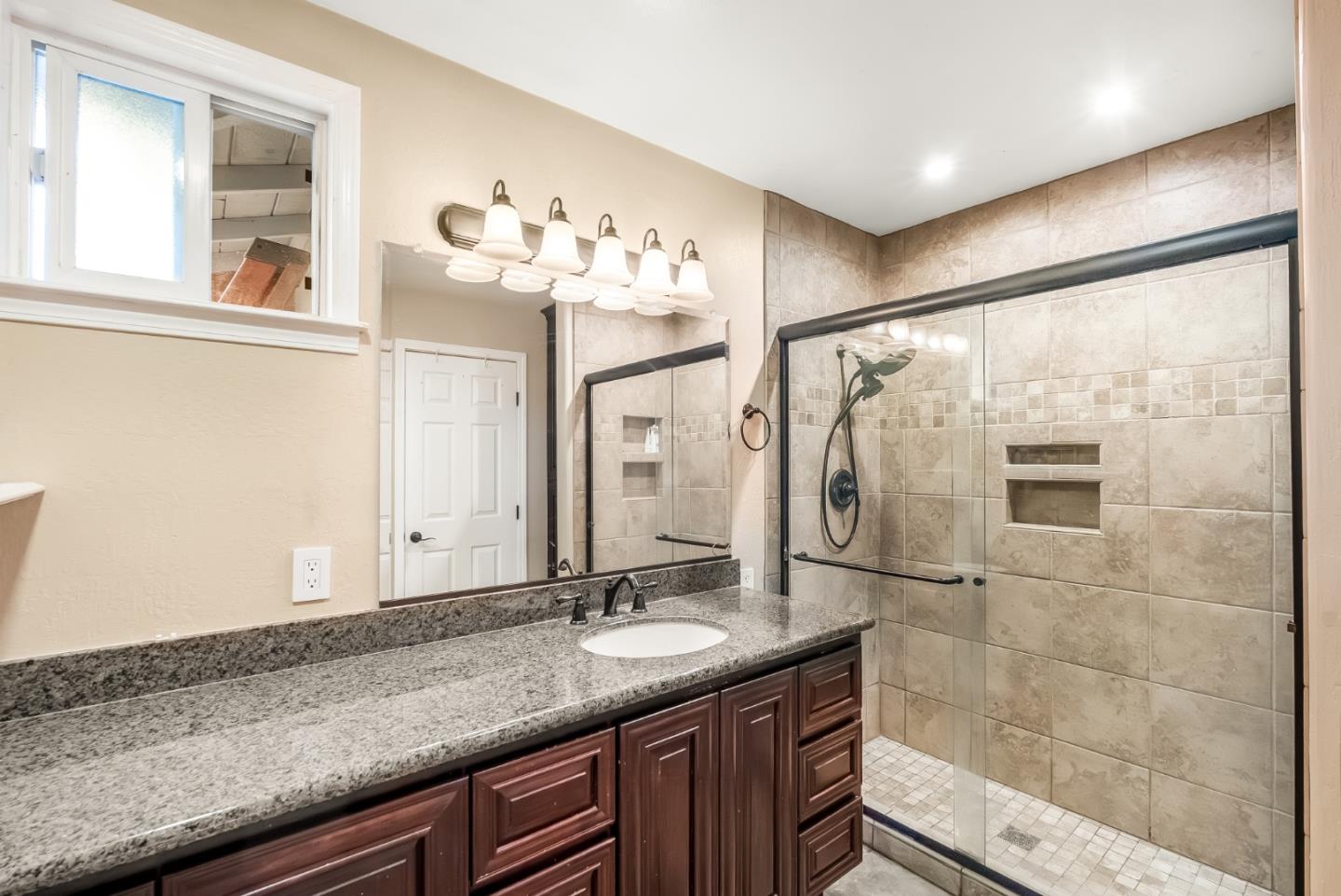 Detail Gallery Image 27 of 40 For 5595 San Antonio St, Pleasanton,  CA 94566 - 3 Beds | 2 Baths
