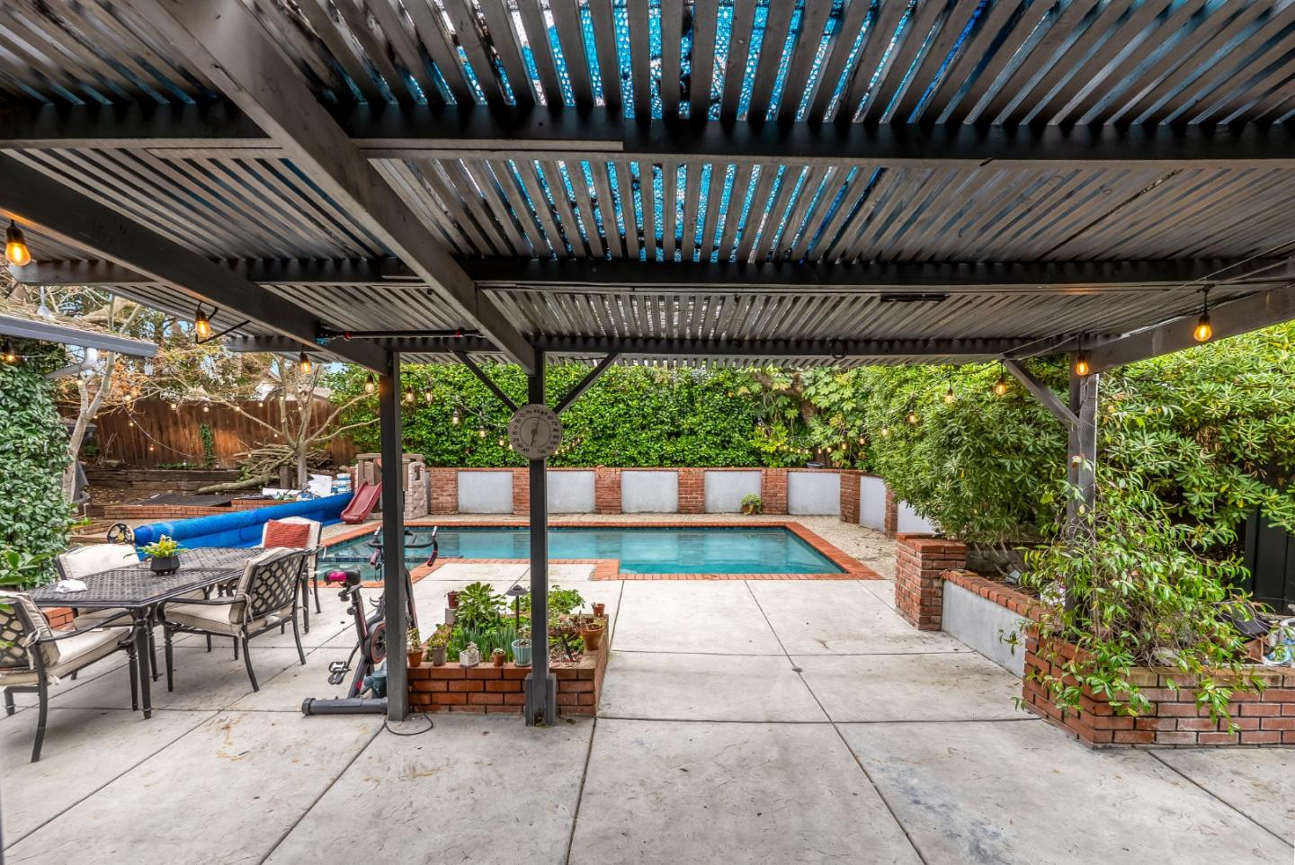 Detail Gallery Image 32 of 40 For 5595 San Antonio St, Pleasanton,  CA 94566 - 3 Beds | 2 Baths